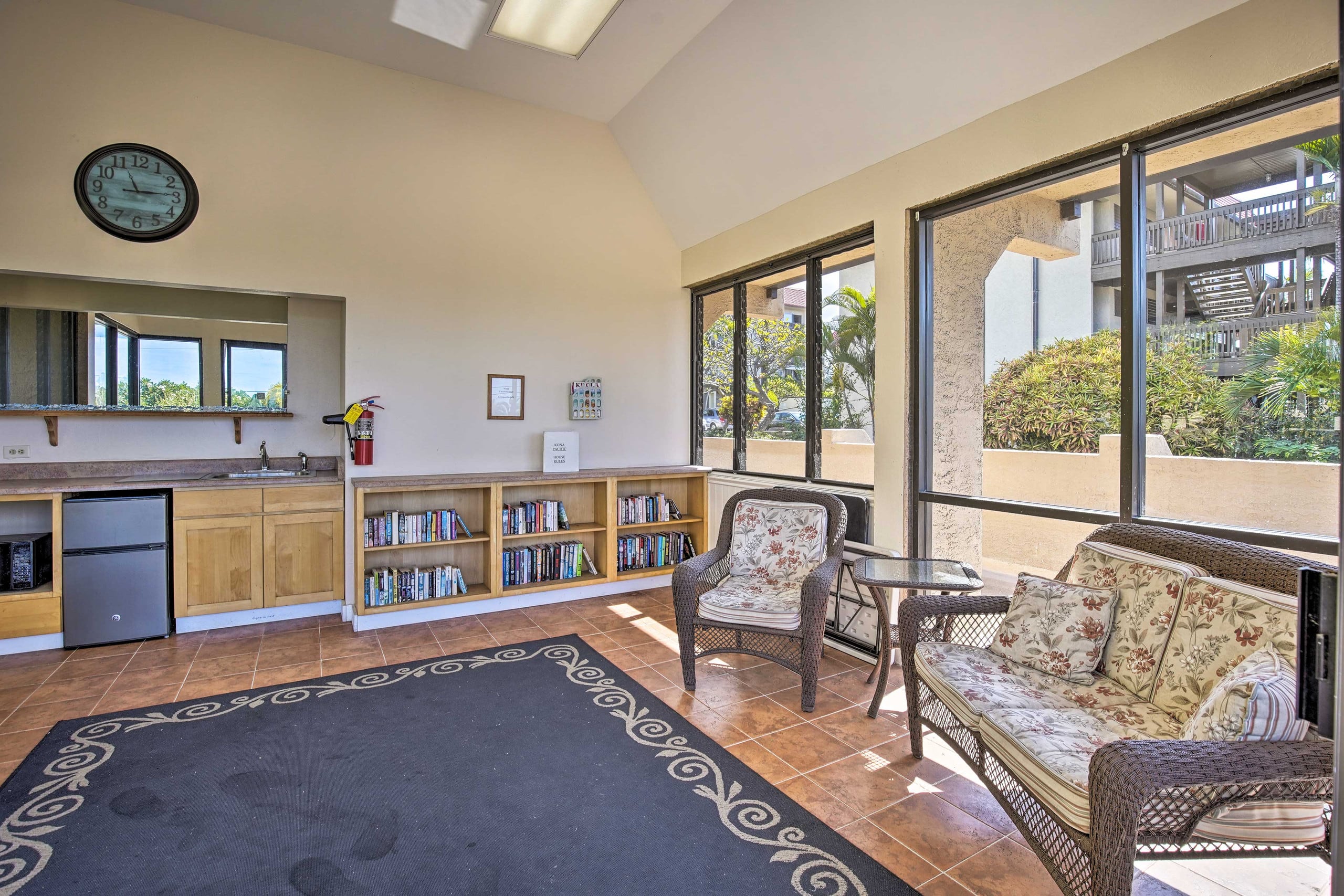 Condo in Kailua-Kona · ★4.6 · 2 bedrooms · 3 beds · 3 baths - Image 27