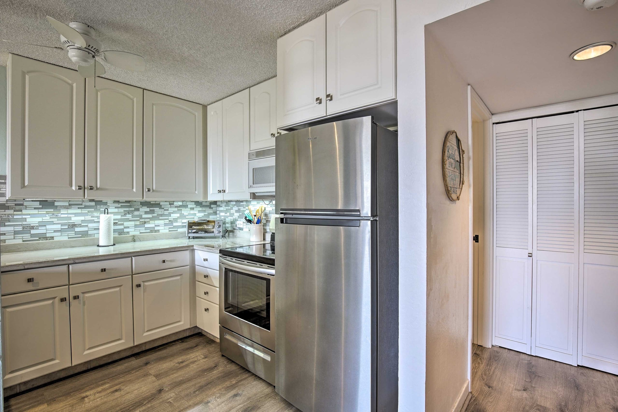 Condo in Kailua-Kona · ★4.6 · 2 bedrooms · 3 beds · 3 baths - Image 9