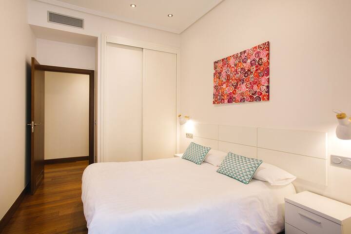 4 Bella Easo B San Marcial 28 gallery image 2