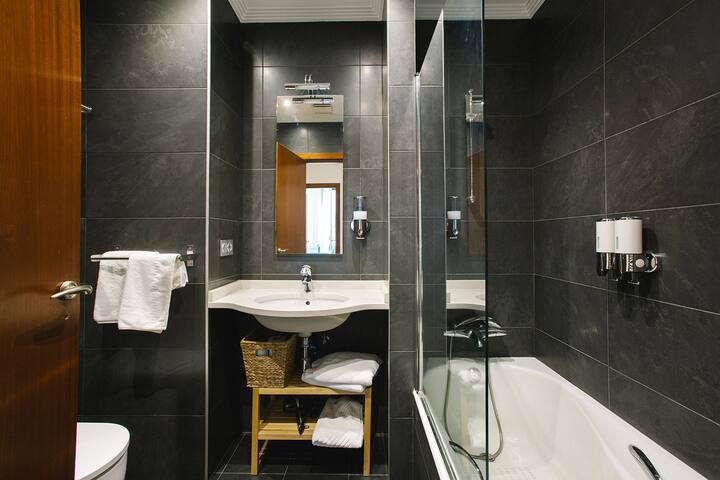 4 Bella Easo B San Marcial 28 gallery image 5