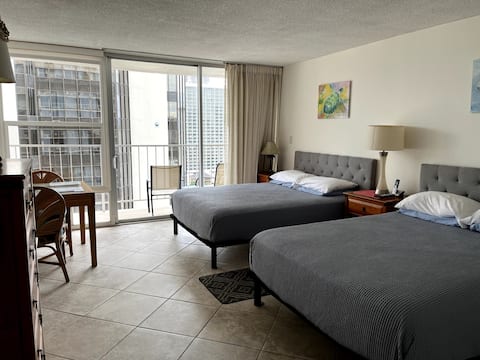 Top Airbnb: Central Waikiki Studio w/ Balcony, 5-Min to Beach in Urban Honolulu