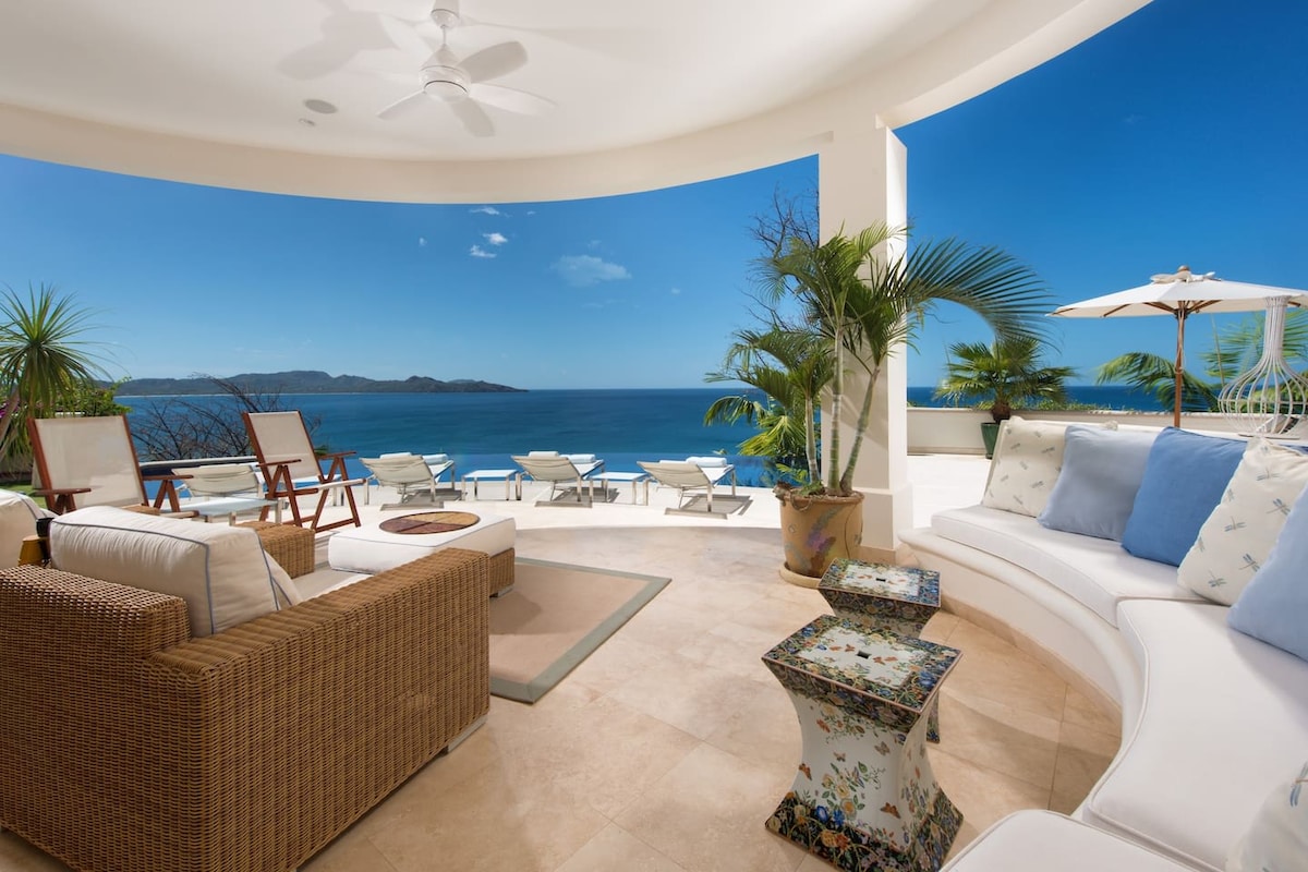 Luxurious Hilltop Villa w/ Sweeping Ocean Views