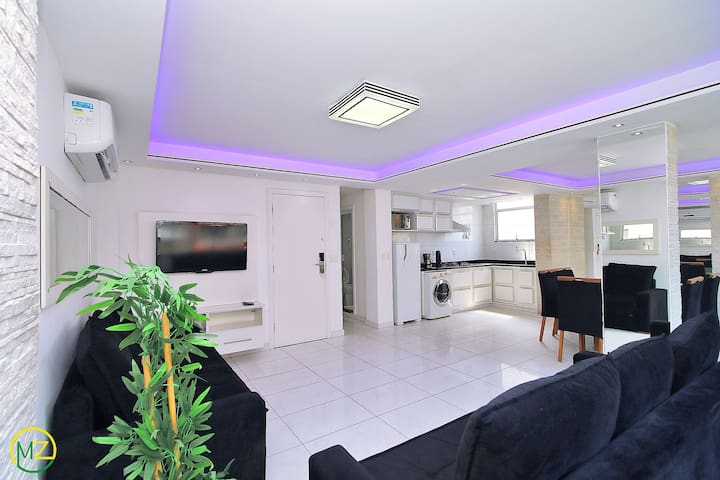 Modern Apt 3 suites for 8 people in Copacabana