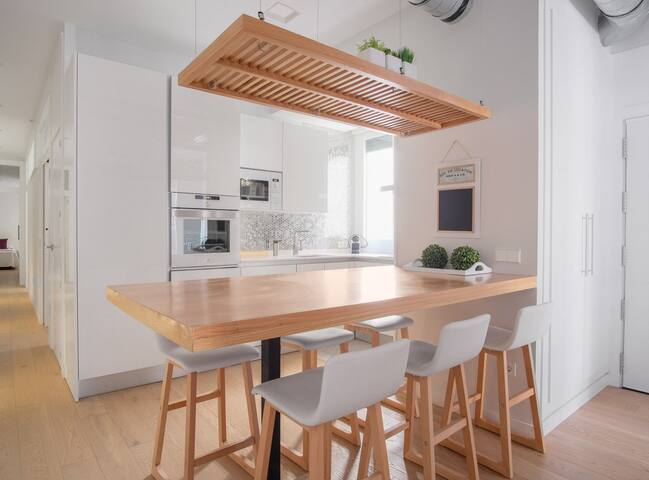 Salamanca Goya area 5 pax gallery image 5