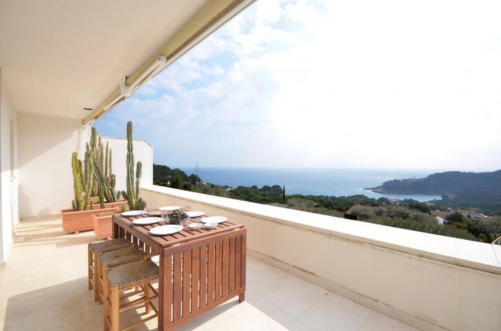 Holiday rental apartment with swimming pool in Beg gallery image 3