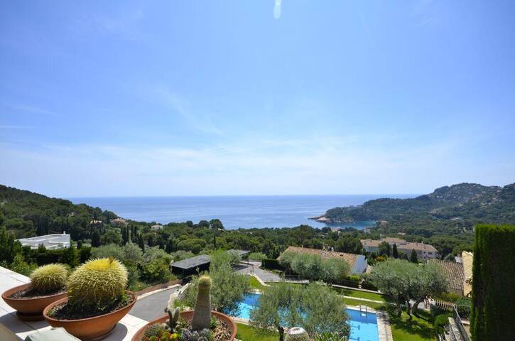 Holiday rental apartment with swimming pool in Beg gallery image 5