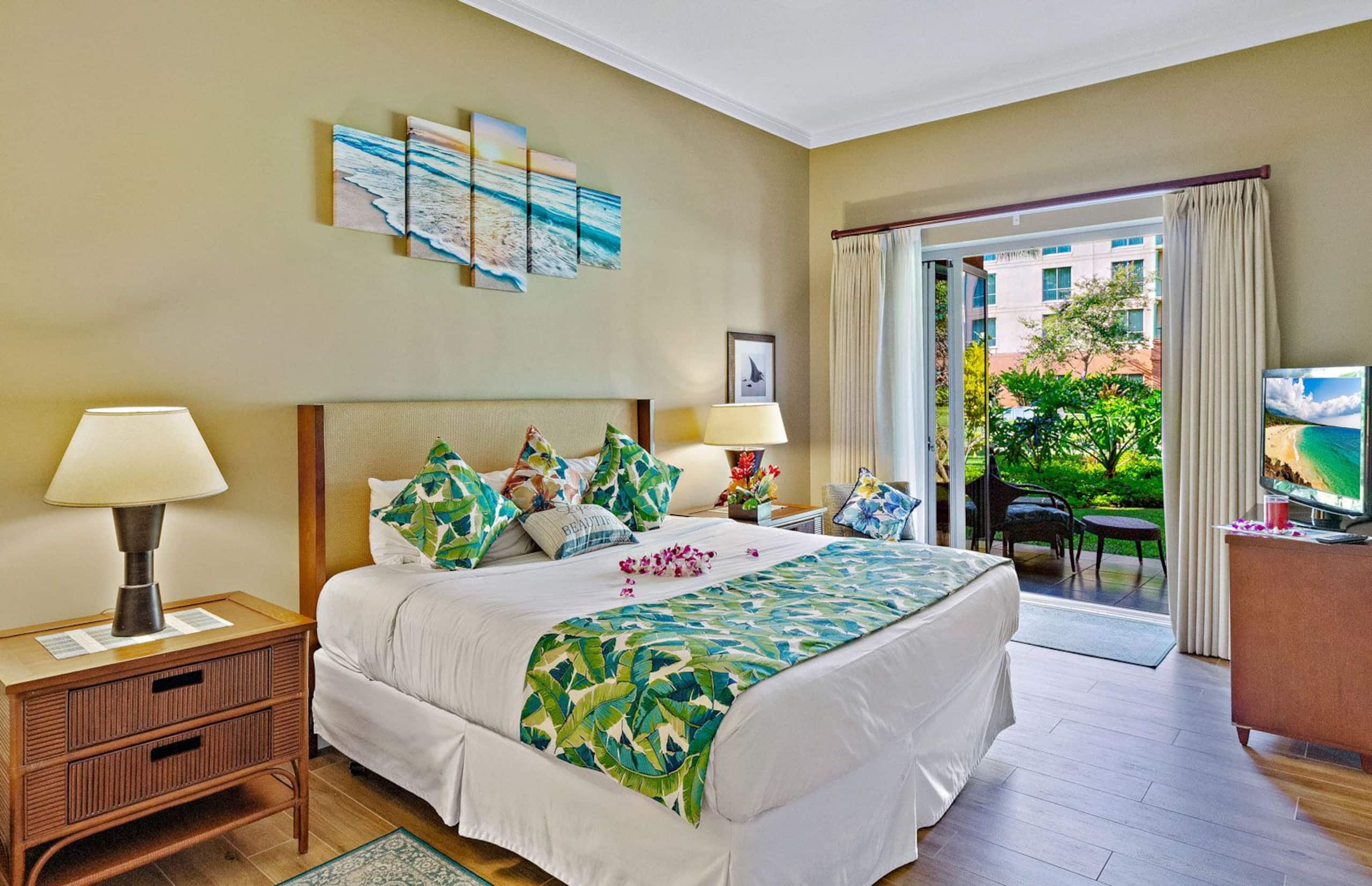 Condo in Lahaina · ★4.82 · 2 bedrooms · 4 beds · 2 shared baths - Image 25