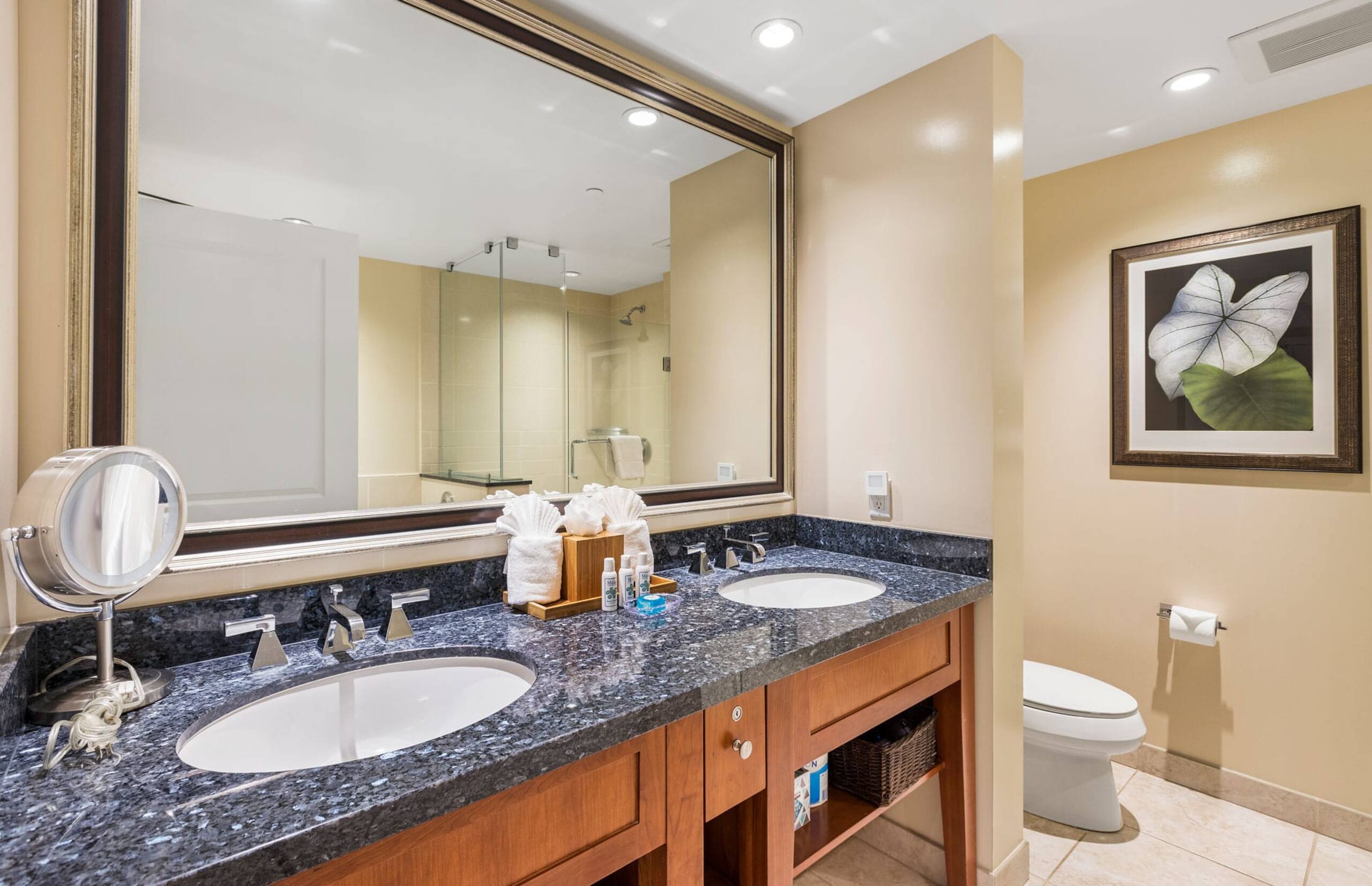 Condo in Lahaina · ★4.91 · Studio · 2 beds · 1 bath - Image 15