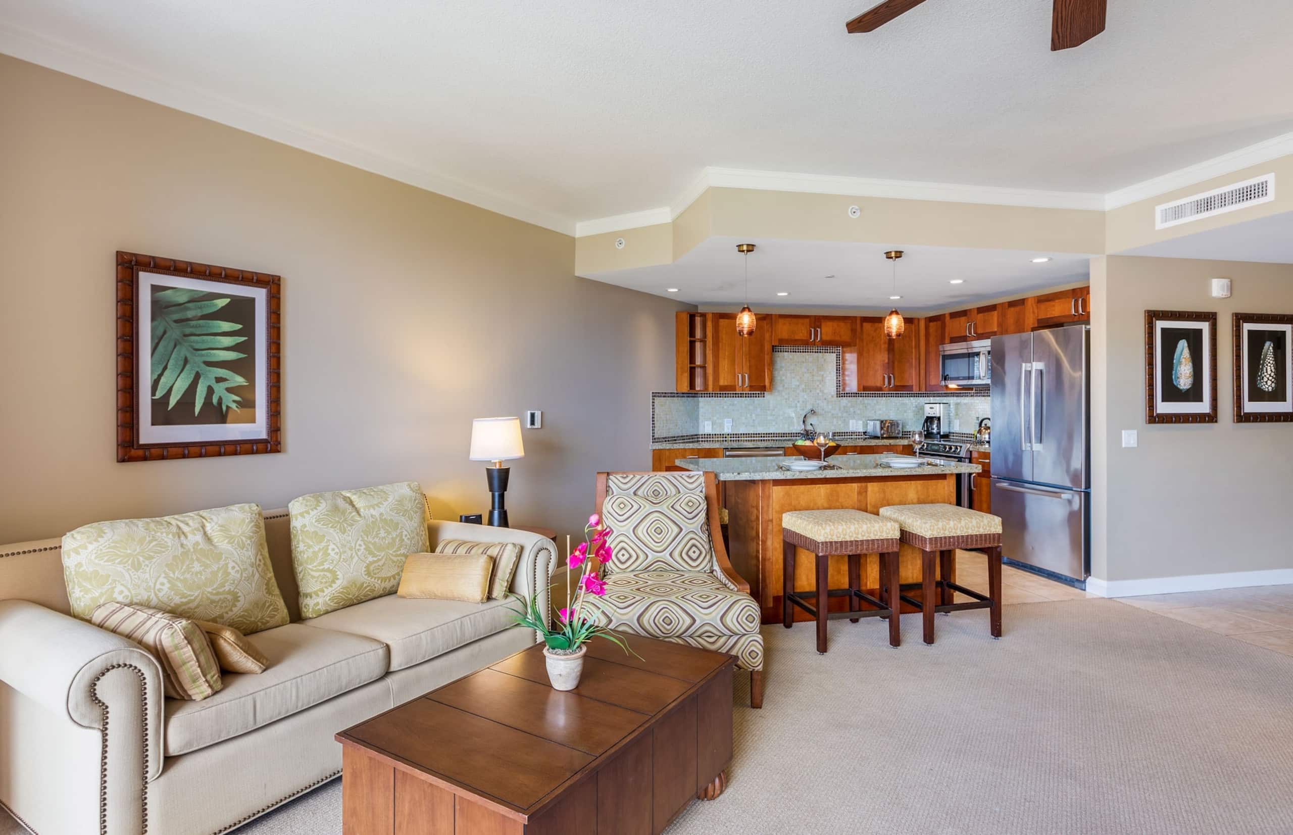 Condo in Lahaina · ★4.91 · Studio · 2 beds · 1 bath - Image 10