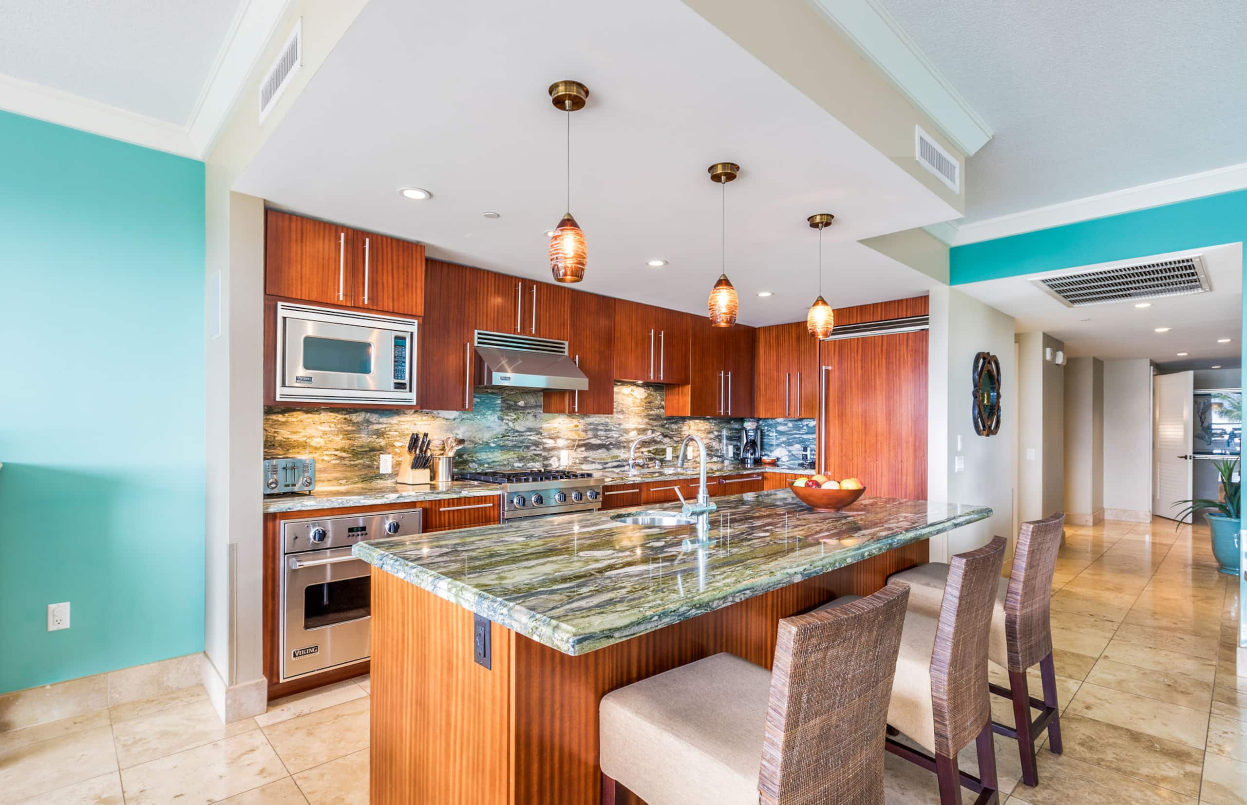Condo in Lahaina · ★5.0 · 3 bedrooms · 4 beds · 3 baths - Image 8