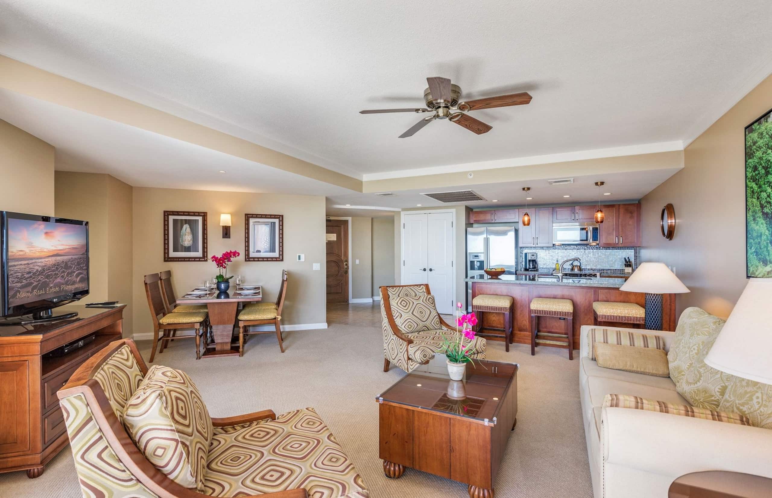 Condo in Lahaina · ★4.9 · 2 bedrooms · 3 beds · 2 baths - Image 8
