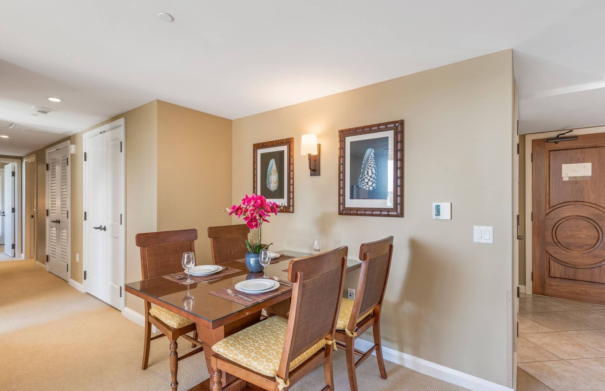 Condo in Lahaina · ★4.9 · 2 bedrooms · 3 beds · 2 baths - Image 12