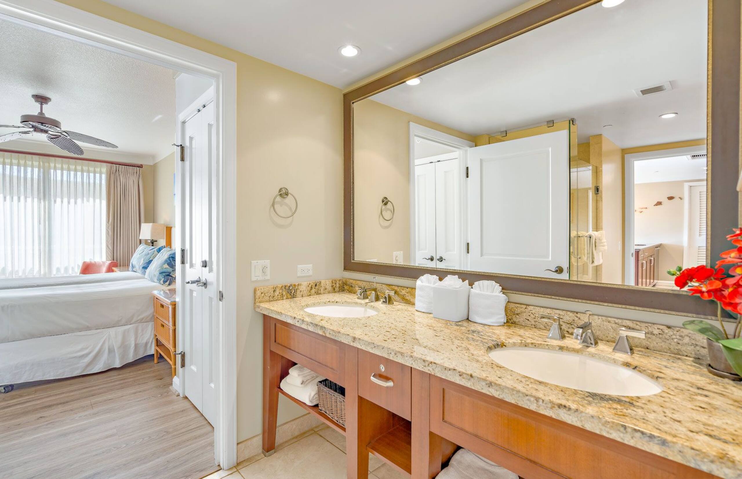Condo in Lahaina · ★4.89 · 2 bedrooms · 3 beds · 2 baths - Image 26