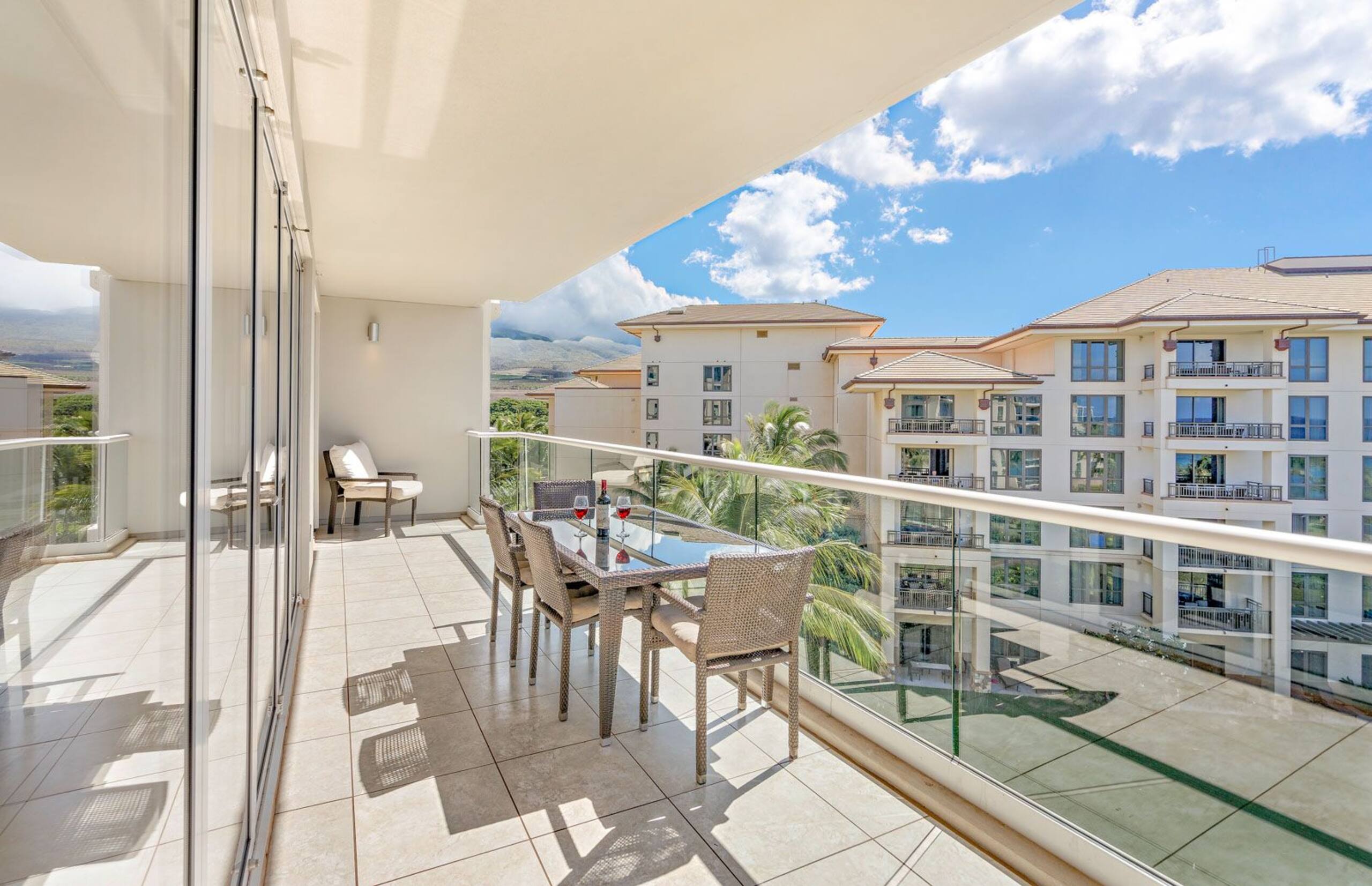 Condo in Lahaina · ★4.89 · 2 bedrooms · 3 beds · 2 baths - Image 3