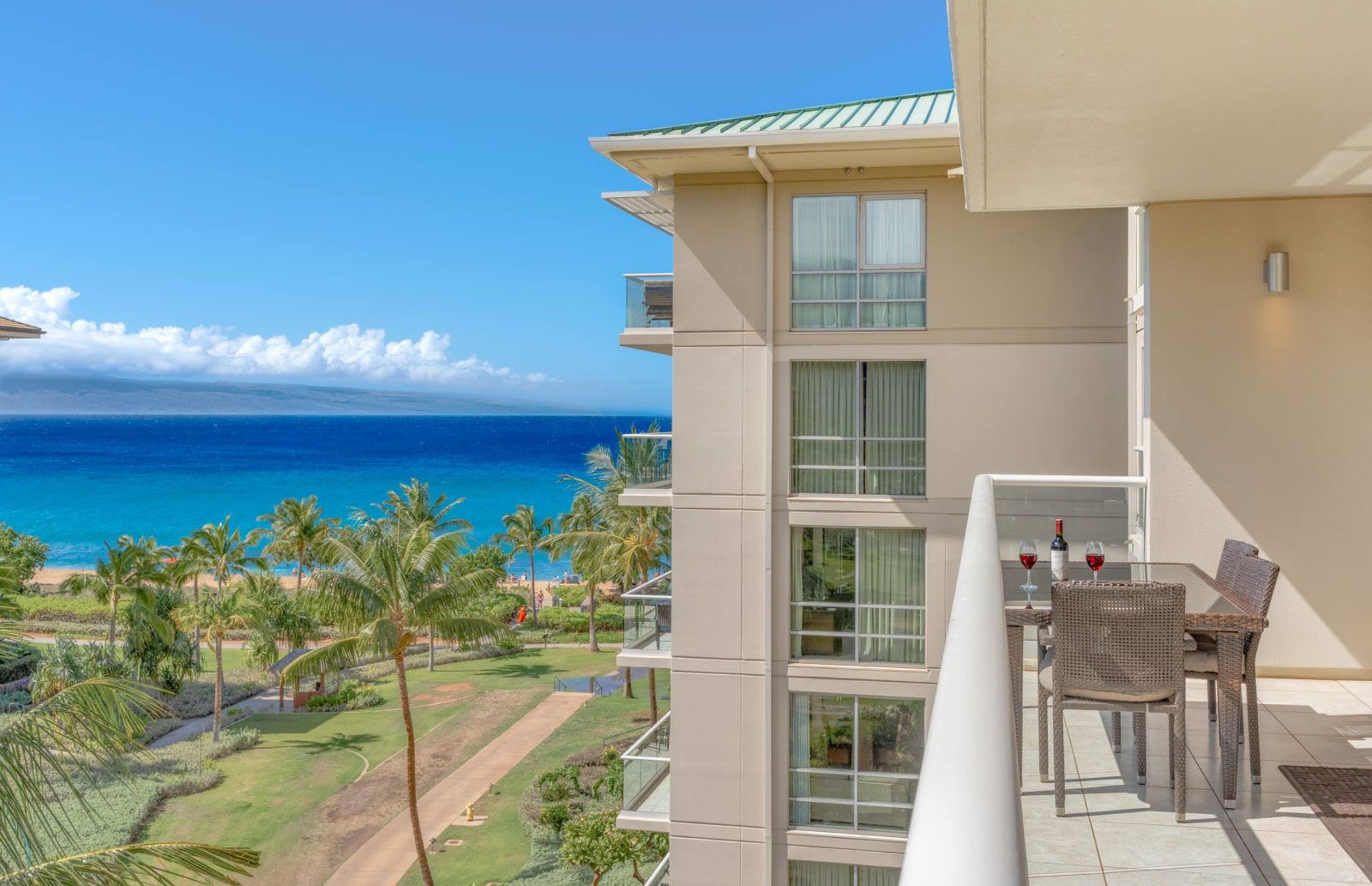 Condo in Lahaina · ★4.89 · 2 bedrooms · 3 beds · 2 baths - Image 13