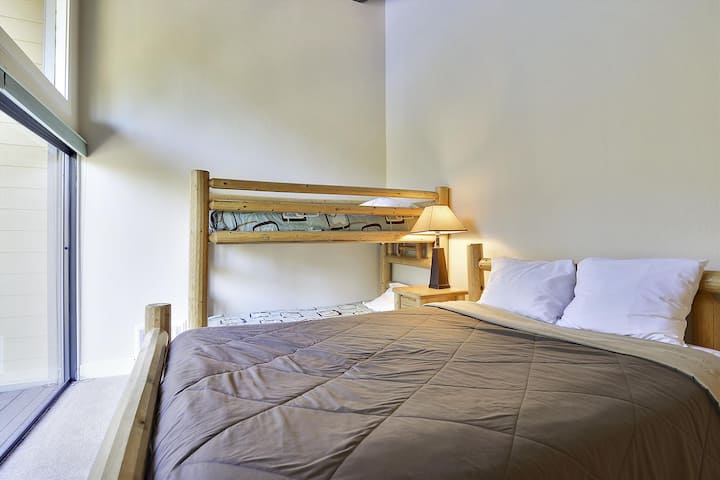 горно ниво - спалня 4 - _mre0040