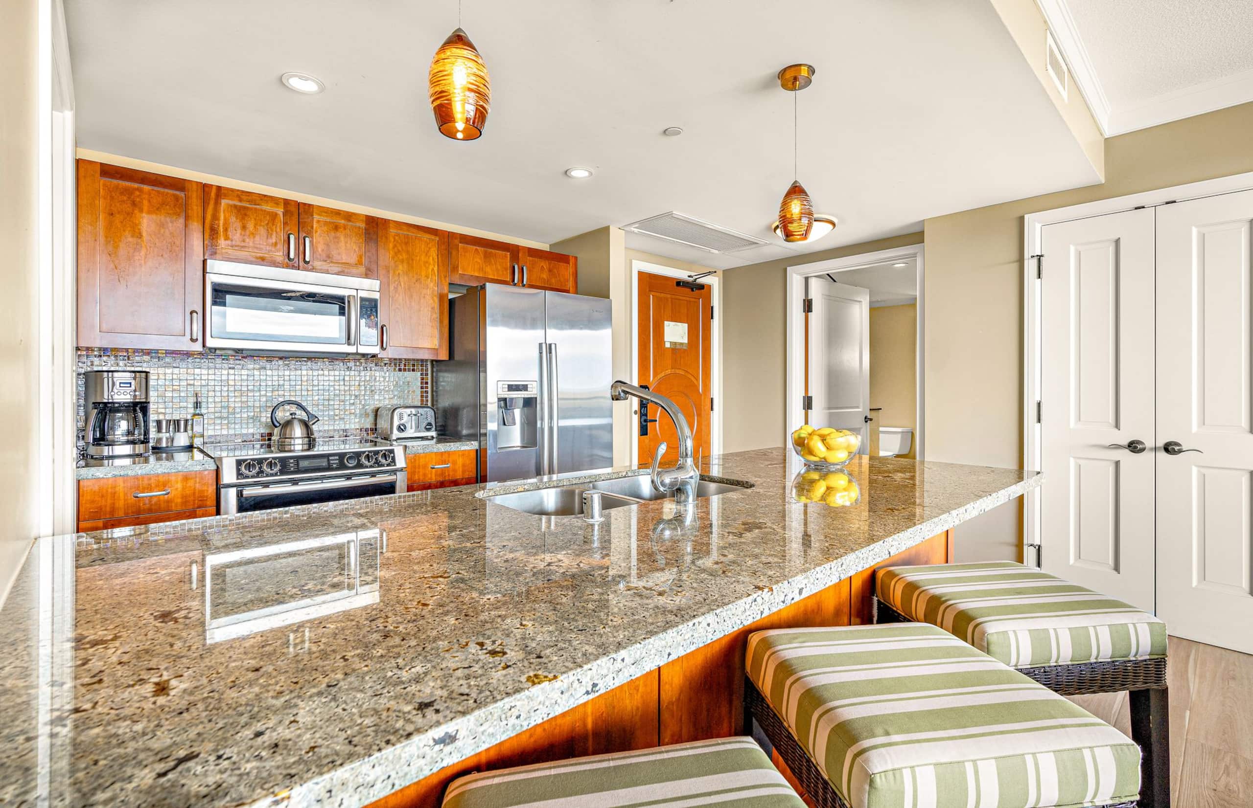 Condo in Lahaina · ★4.79 · 1 bedroom · 2 beds · 1 bath - Image 8