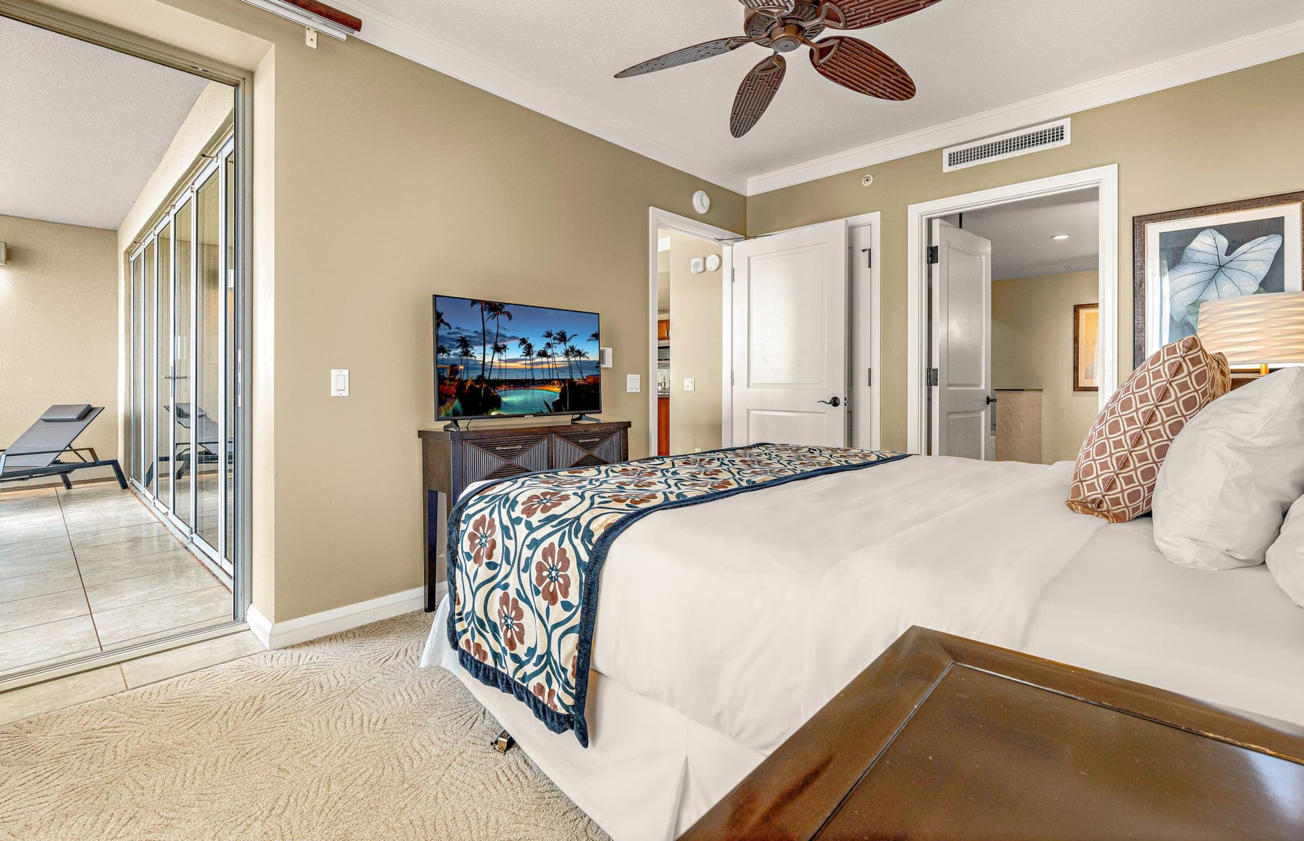 Condo in Lahaina · ★4.79 · 1 bedroom · 2 beds · 1 bath - Image 17