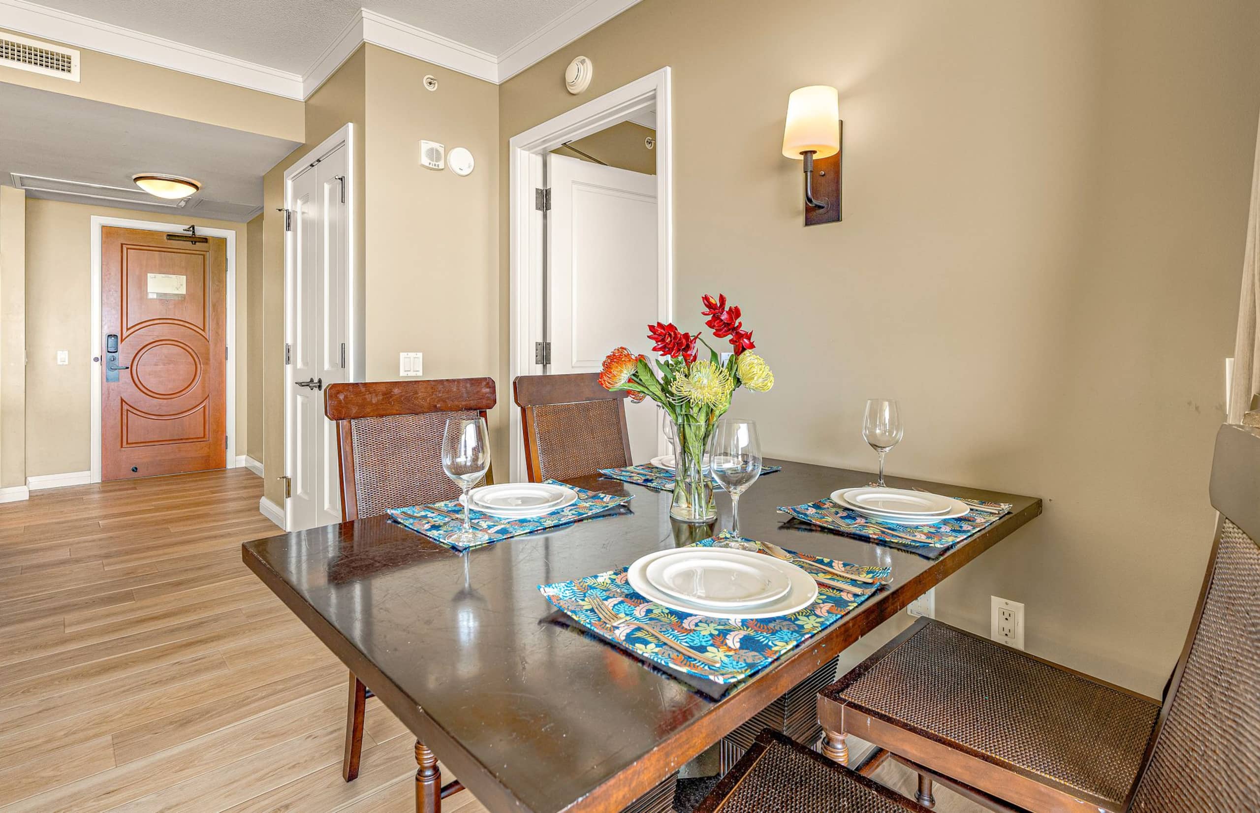 Condo in Lahaina · ★4.79 · 1 bedroom · 2 beds · 1 bath - Image 14