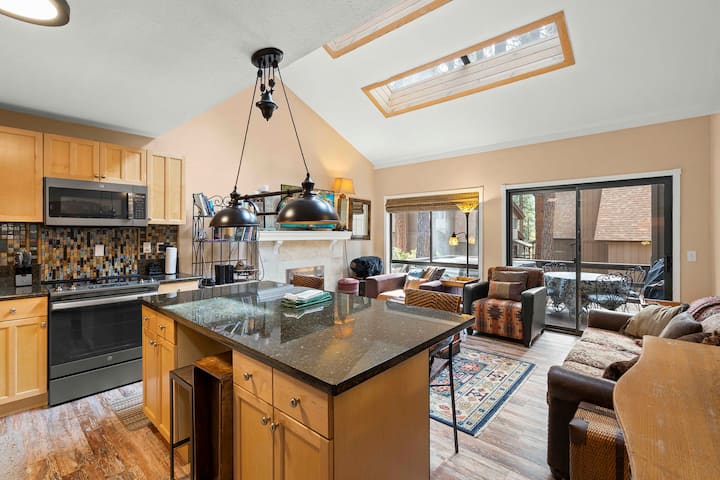 Cozy 2br Incline Village Condo With Hot Tub - Carson City, NV