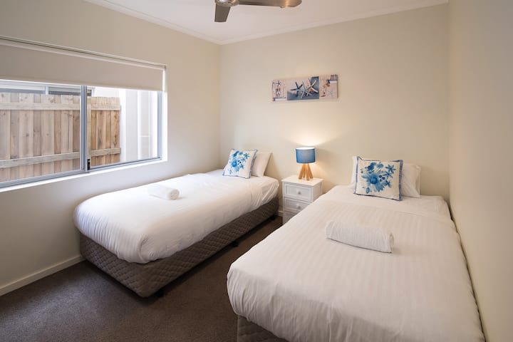 118B Geographe Bay Rd 10