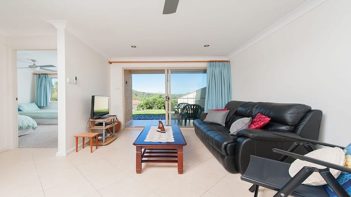 Matador Flat - Pet Friendly Accommodation - Close To Cbd - Fingal Bay