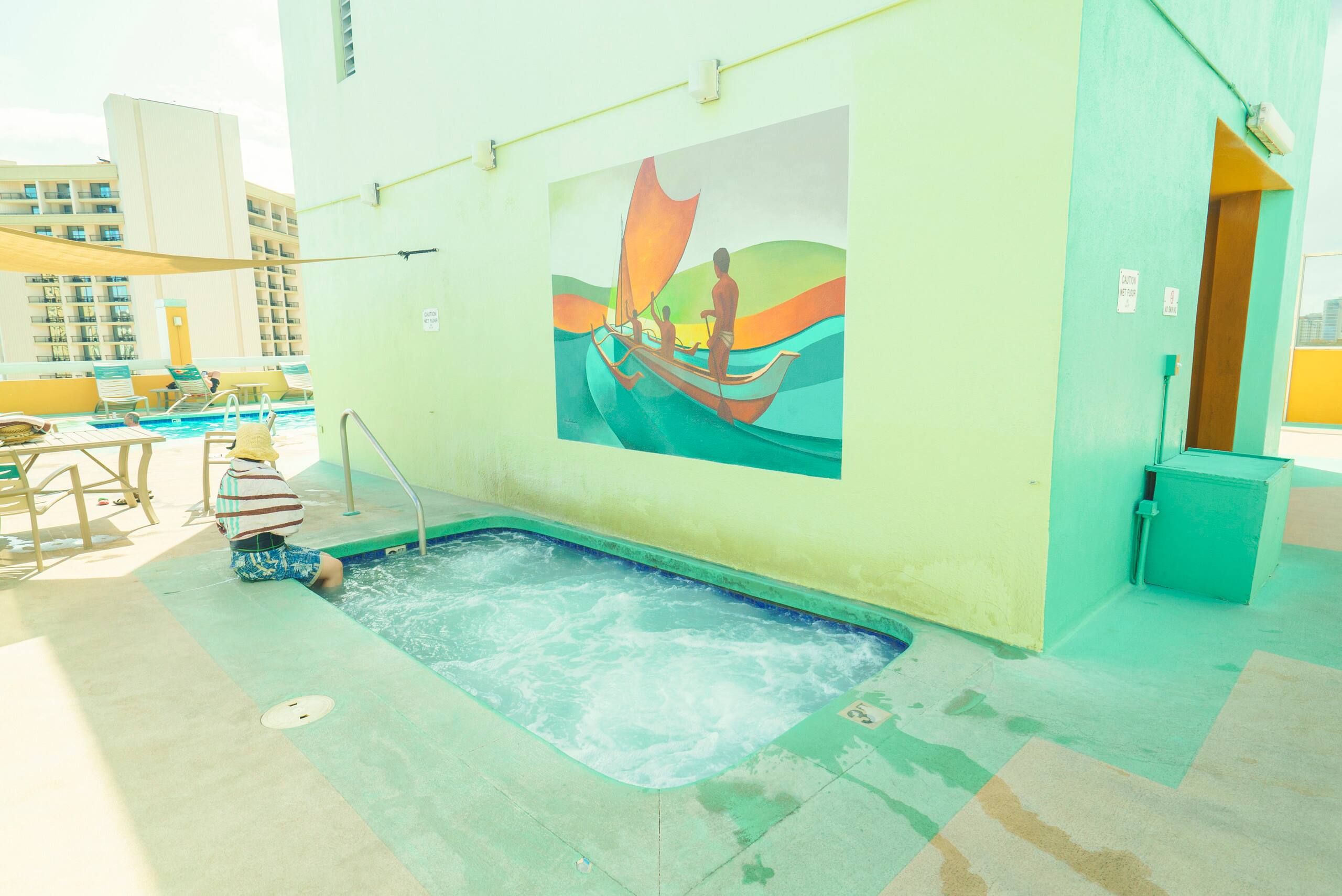 Condo in Honolulu · ★4.37 · 1 bedroom · 2 beds · 1 bath - Image 10