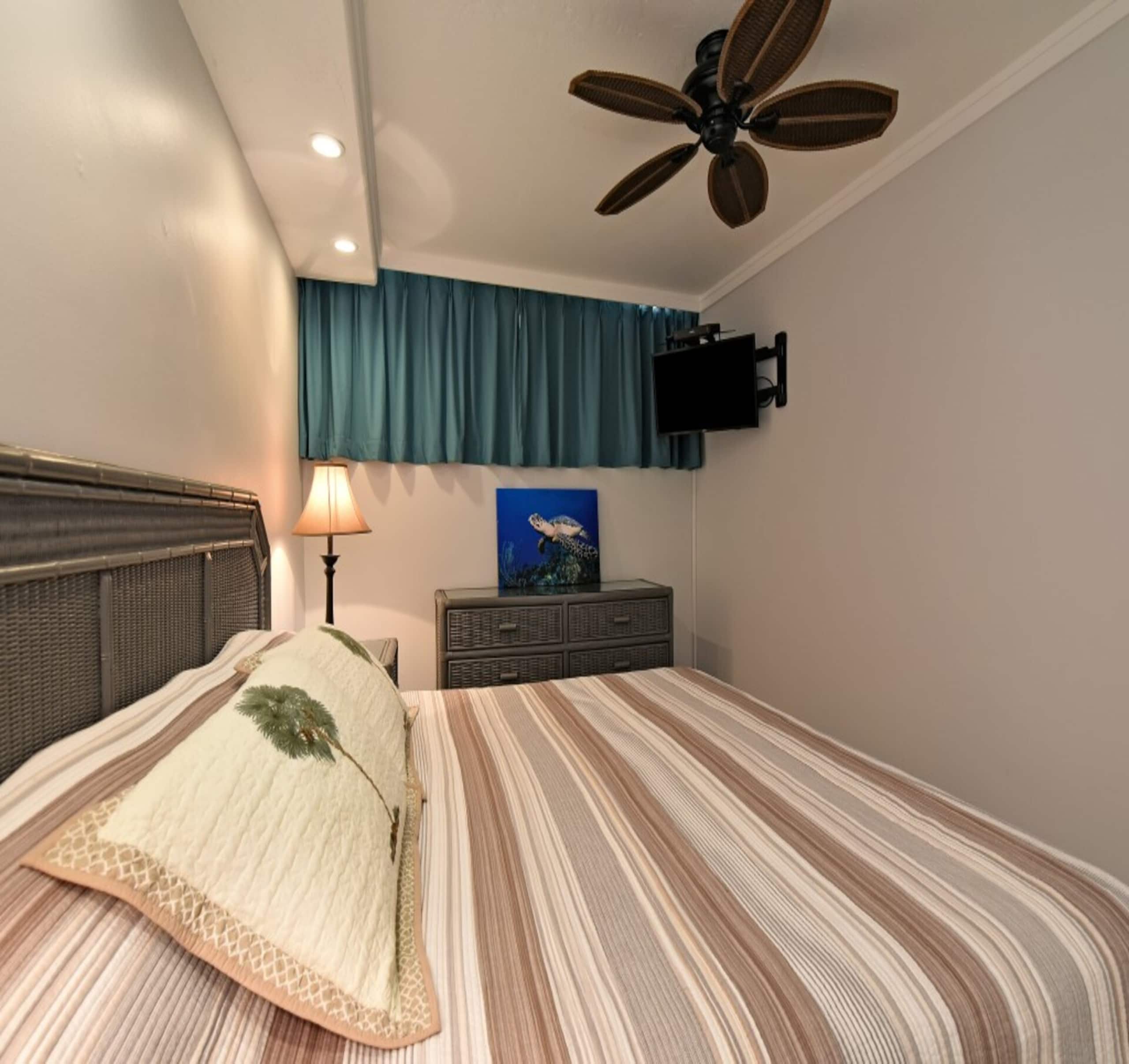 Condo in Lahaina · ★4.78 · 1 bedroom · 1 bed · 1 bath - Image 10