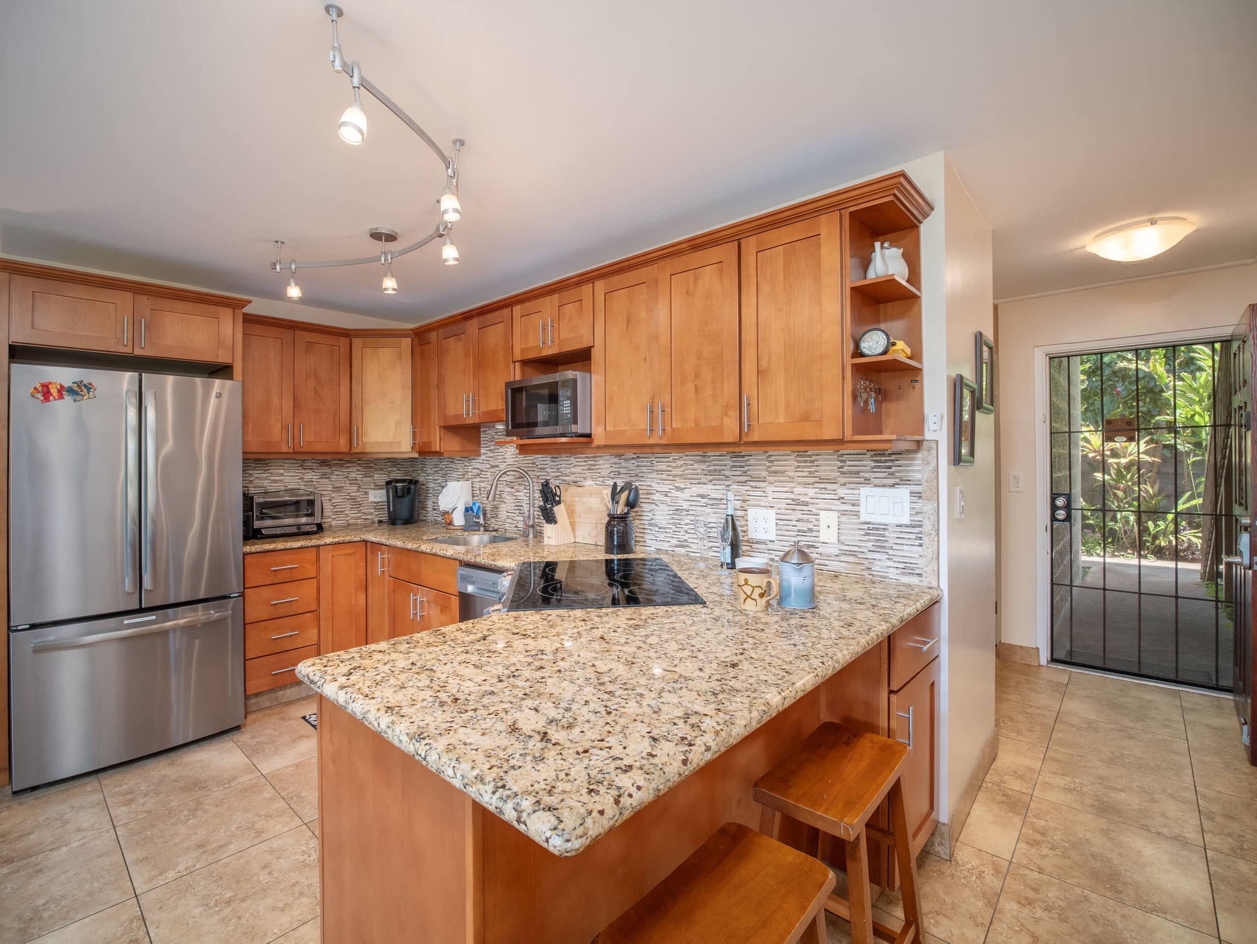 Condo in Kihei · ★5.0 · 1 bedroom · 2 beds · 1 bath - Image 14