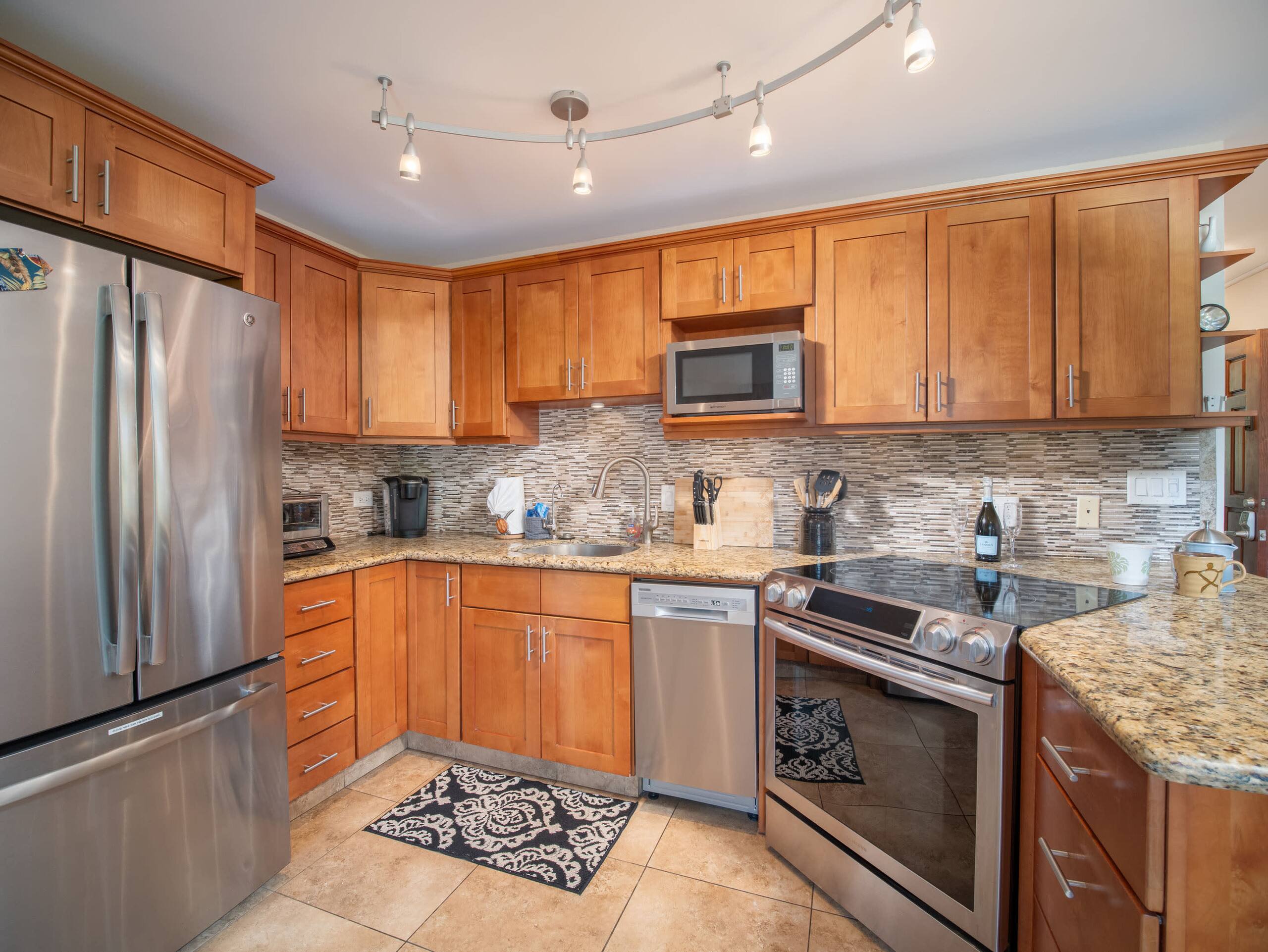 Condo in Kihei · ★5.0 · 1 bedroom · 2 beds · 1 bath - Image 12