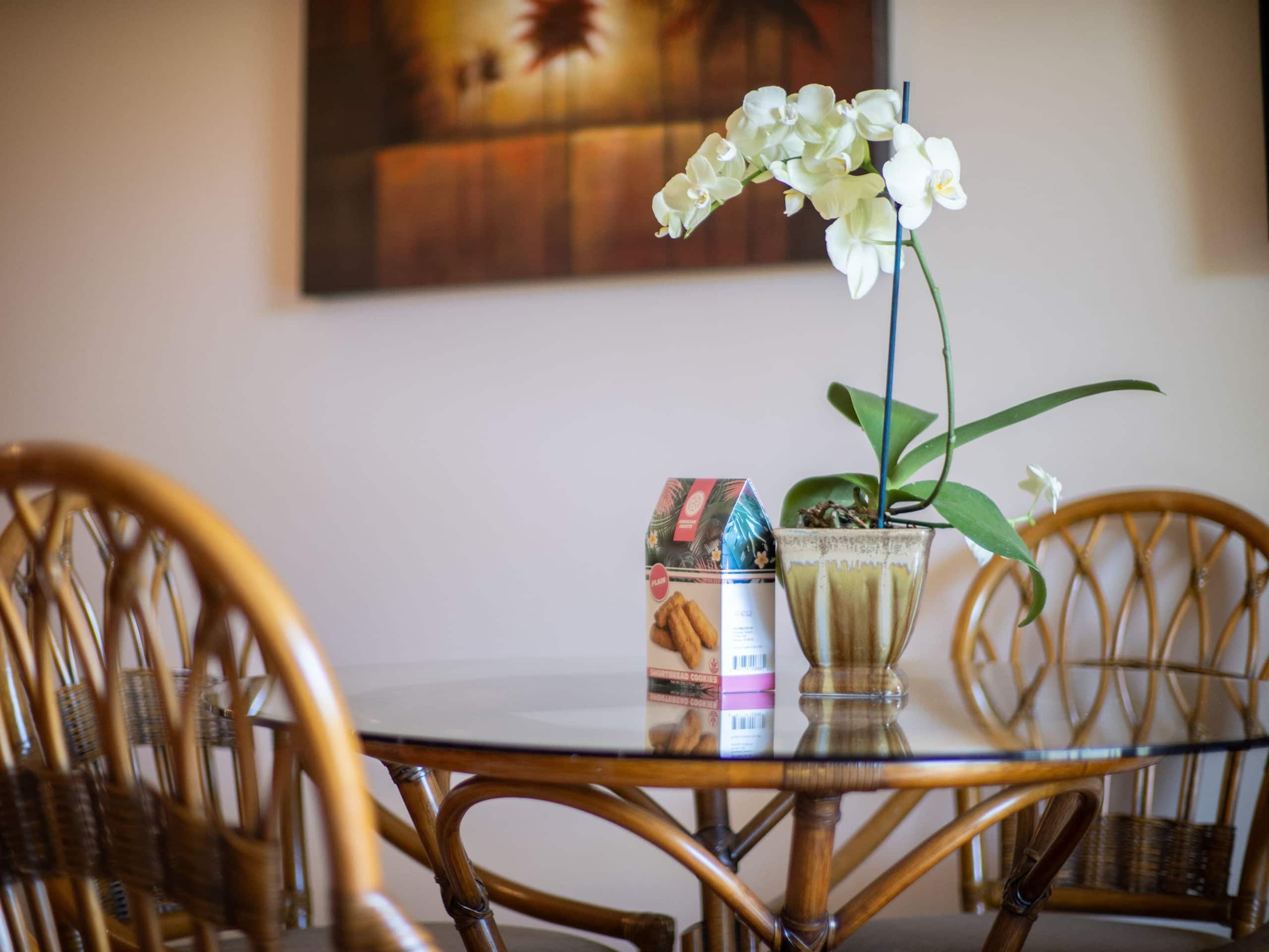 Condo in Kihei · ★4.98 · 1 bedroom · 2 beds · 1 bath - Image 6