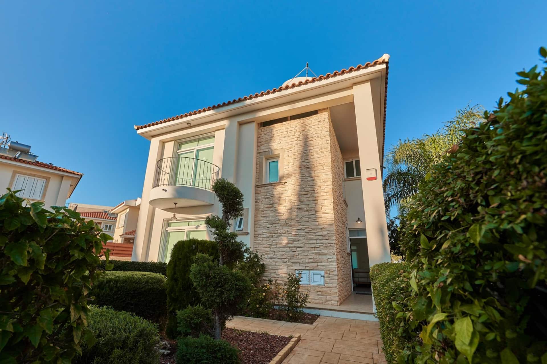 Beach Front Bella Vista by Ezoria Villas — photo 5