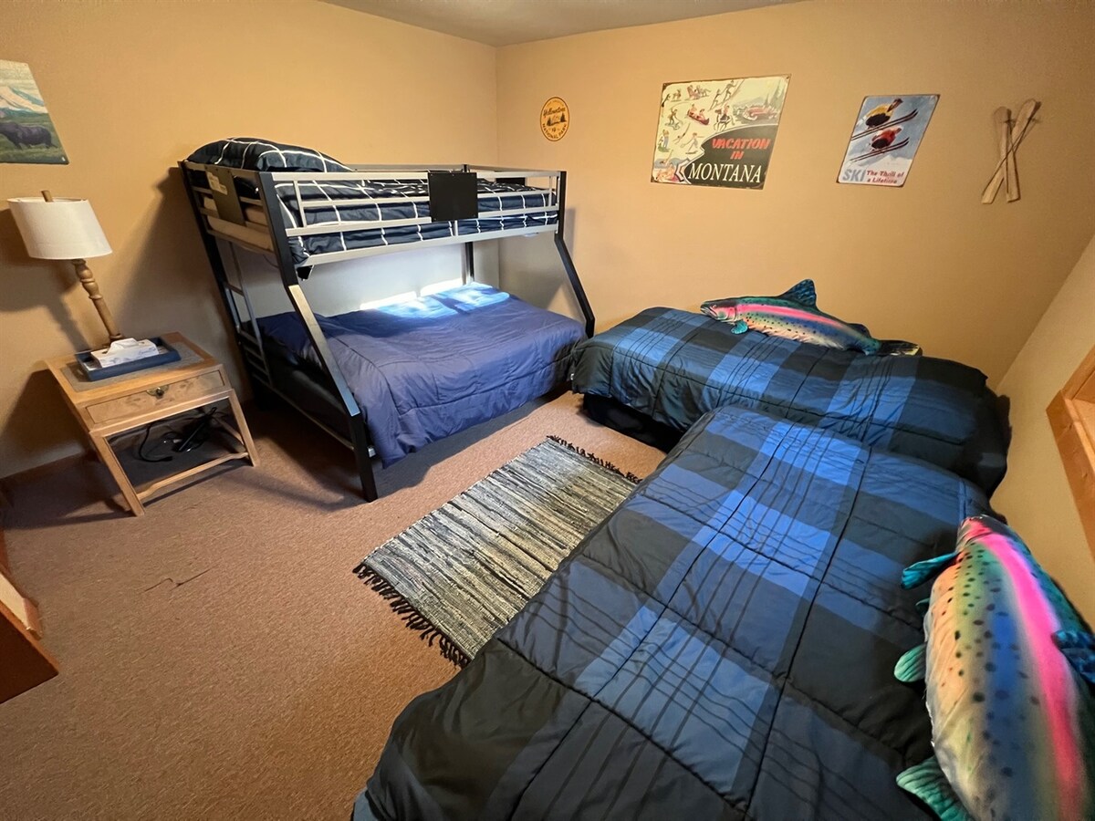 غرفة نوم في الطابق السفلي 2