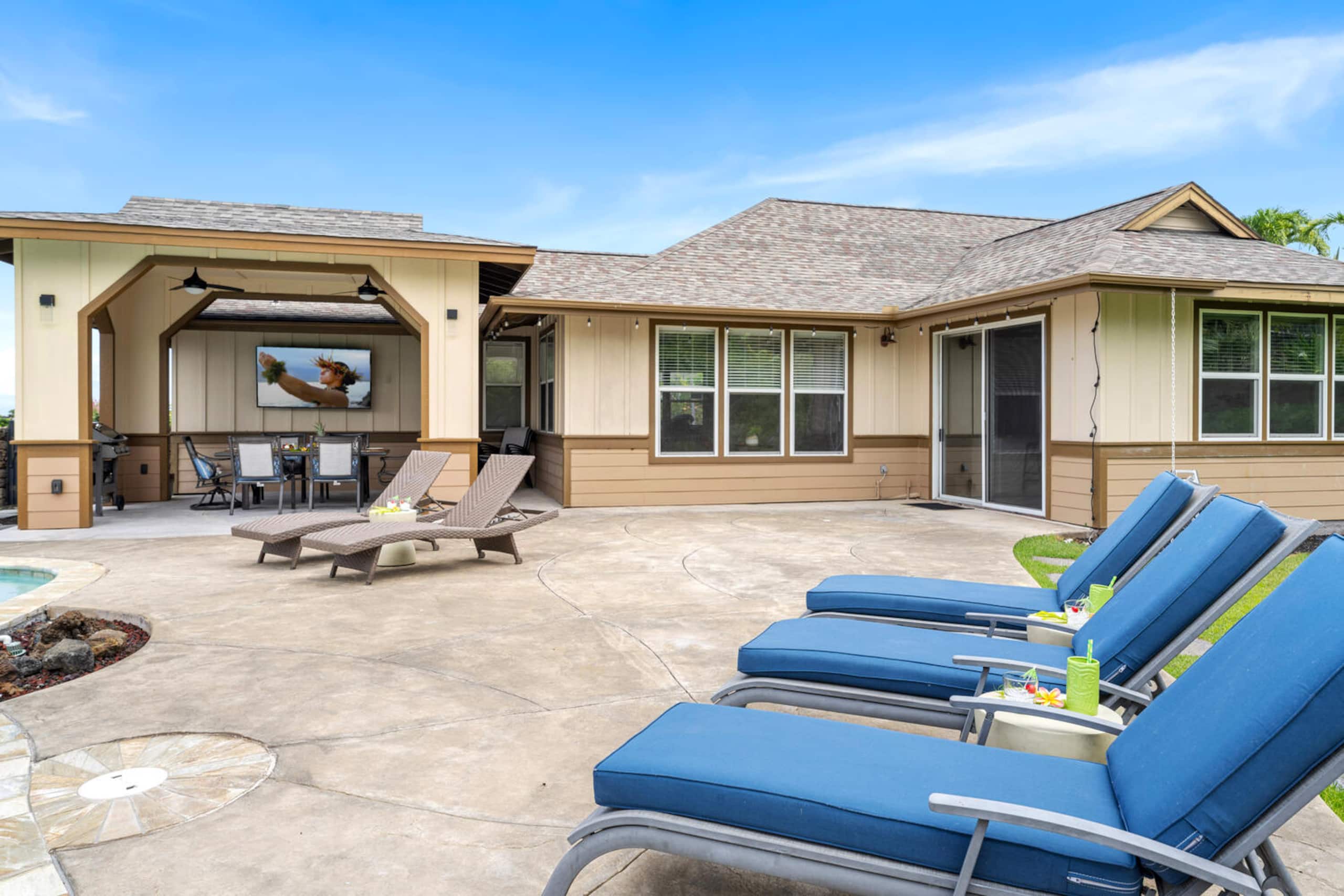 Home in Kailua-Kona · ★4.72 · 3 bedrooms · 3 beds · 2.5 baths - Image 49
