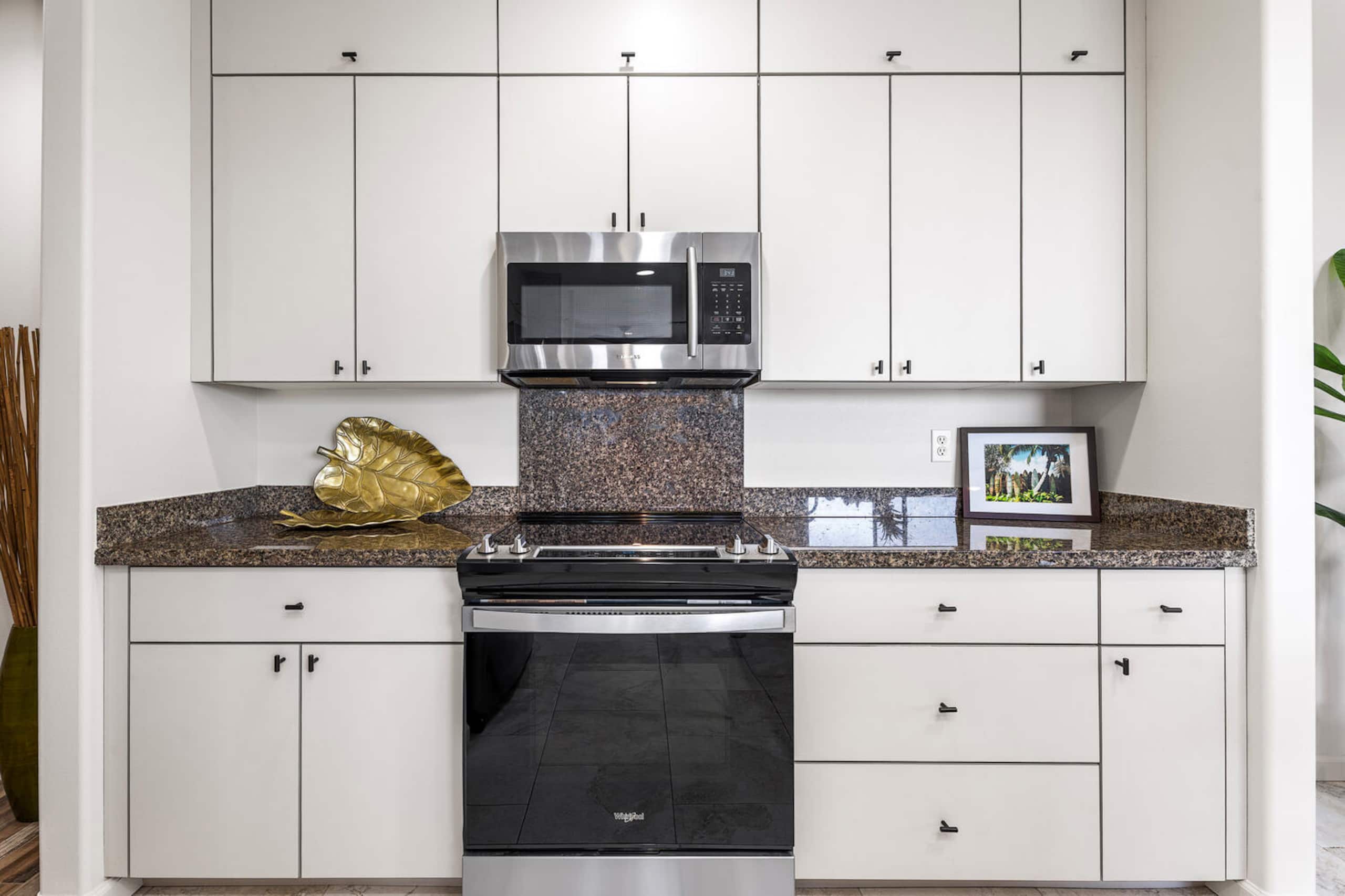 Home in Kailua-Kona · ★4.72 · 3 bedrooms · 3 beds · 2.5 baths - Image 30