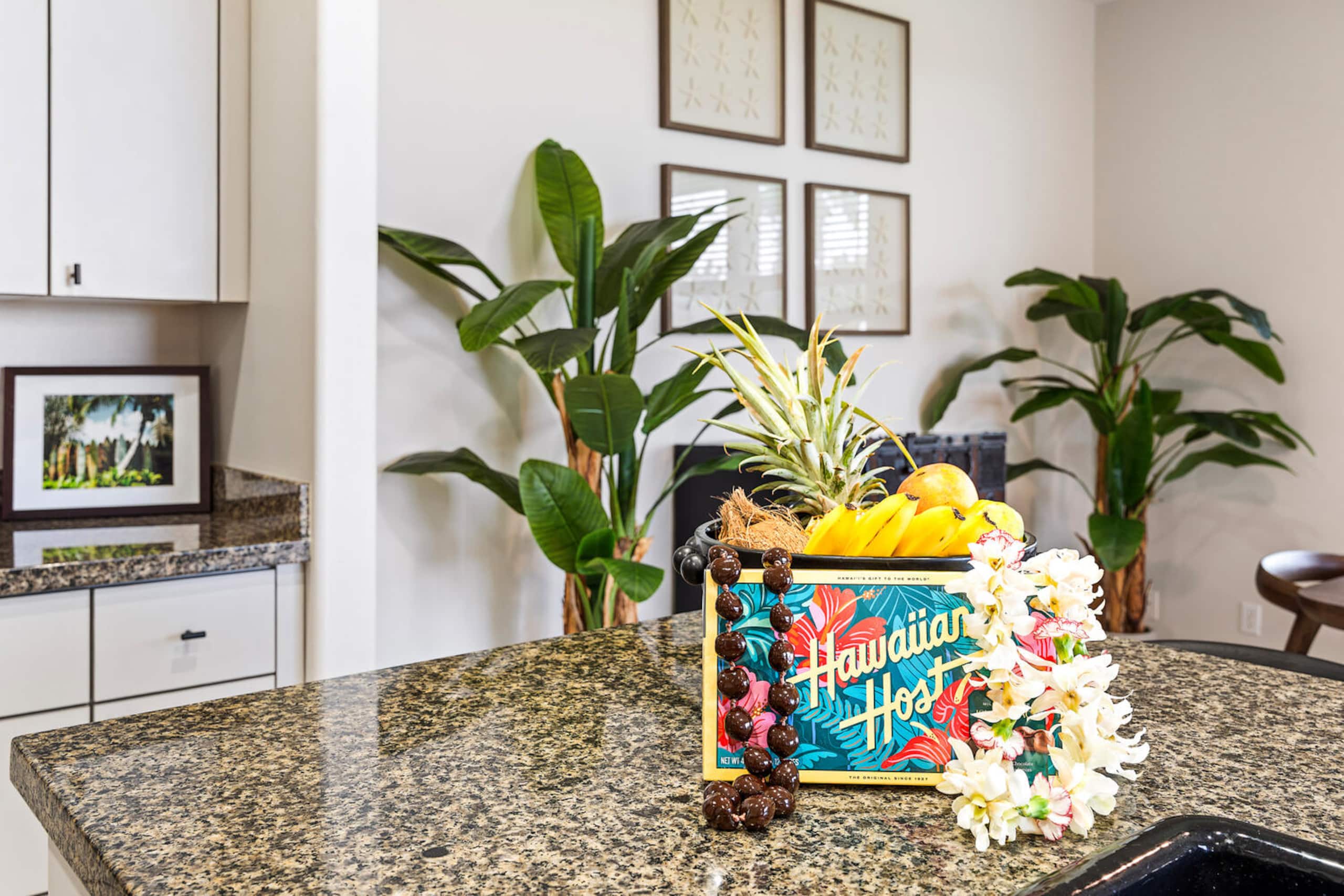 Home in Kailua-Kona · ★4.72 · 3 bedrooms · 3 beds · 2.5 baths - Image 25