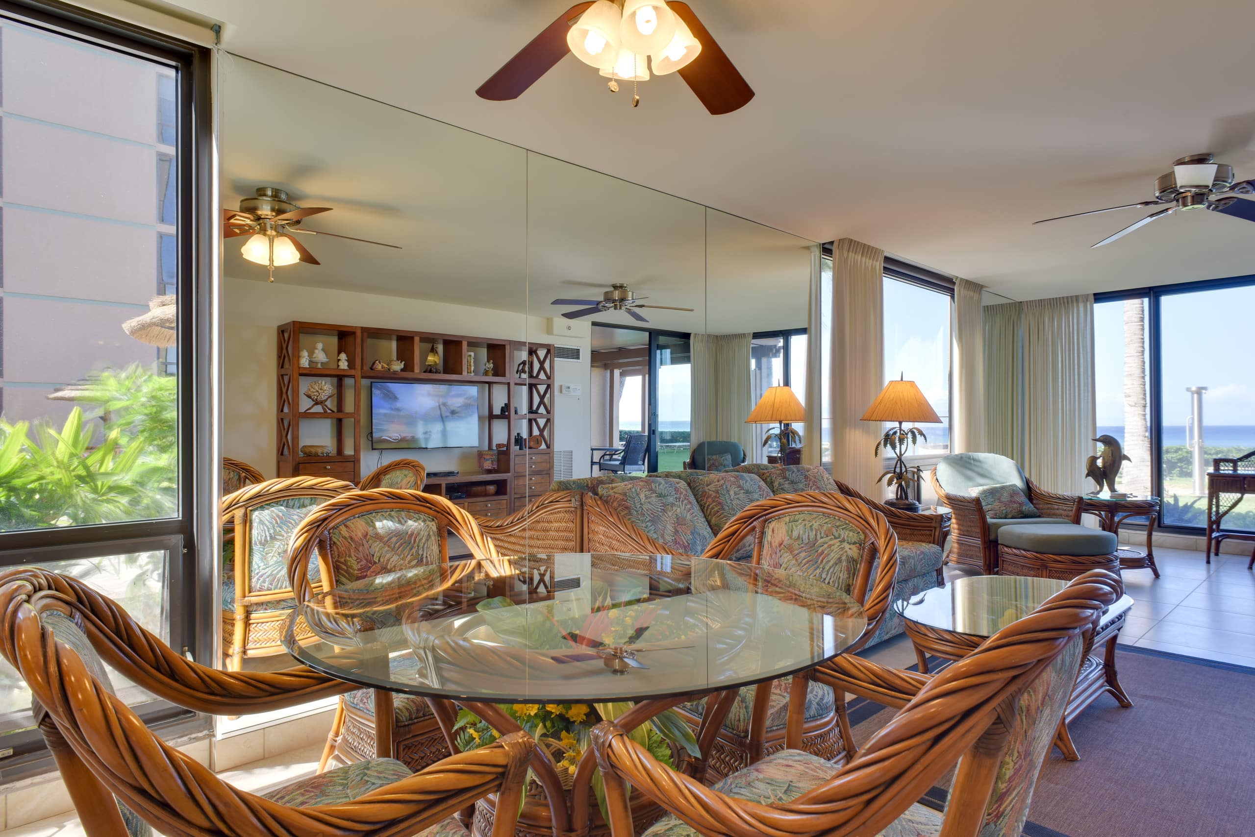 Condo in Lahaina · ★5.0 · 1 bedroom · 2 beds · 1 shared bath - Image 11
