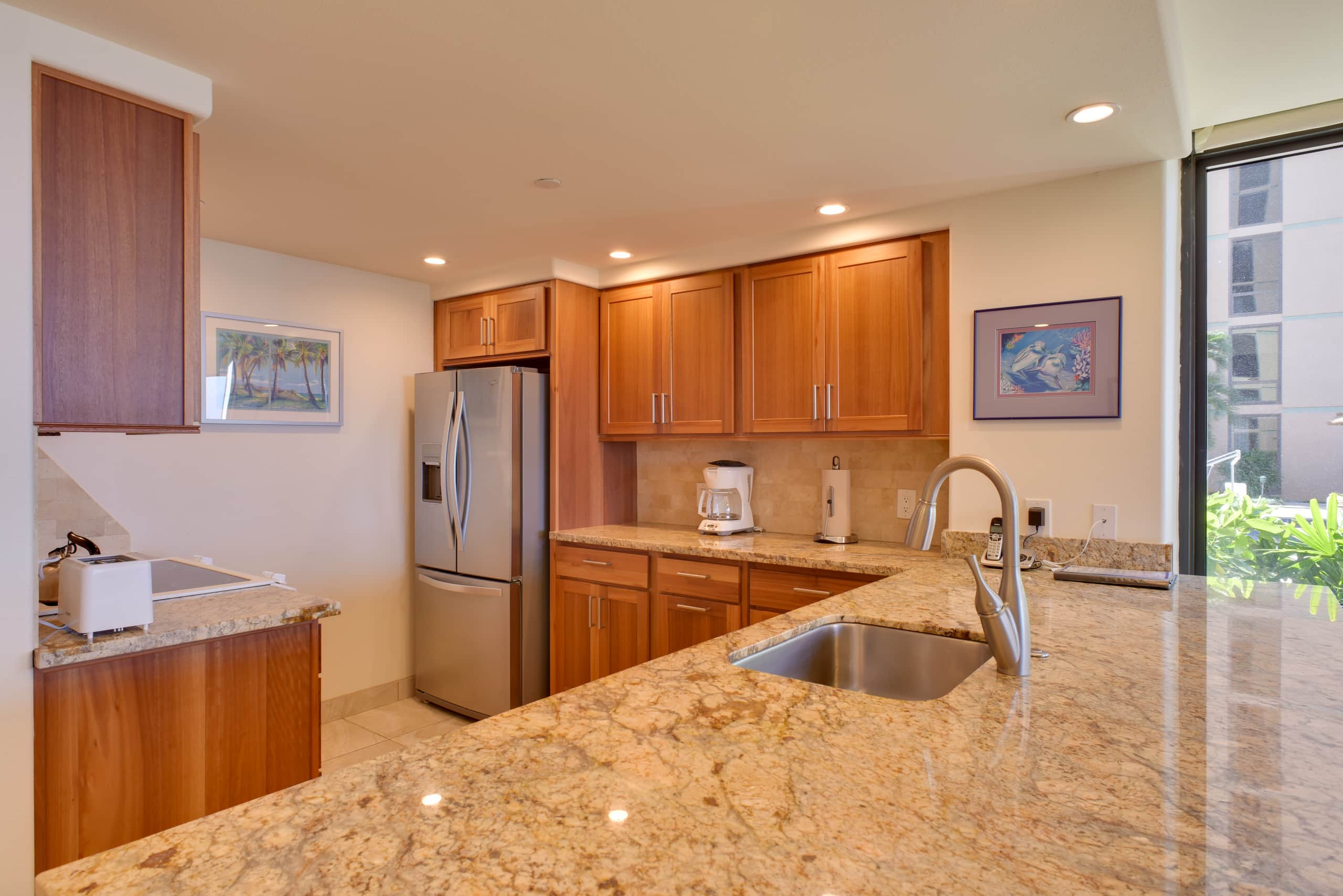 Condo in Lahaina · ★5.0 · 1 bedroom · 2 beds · 1 shared bath - Image 5