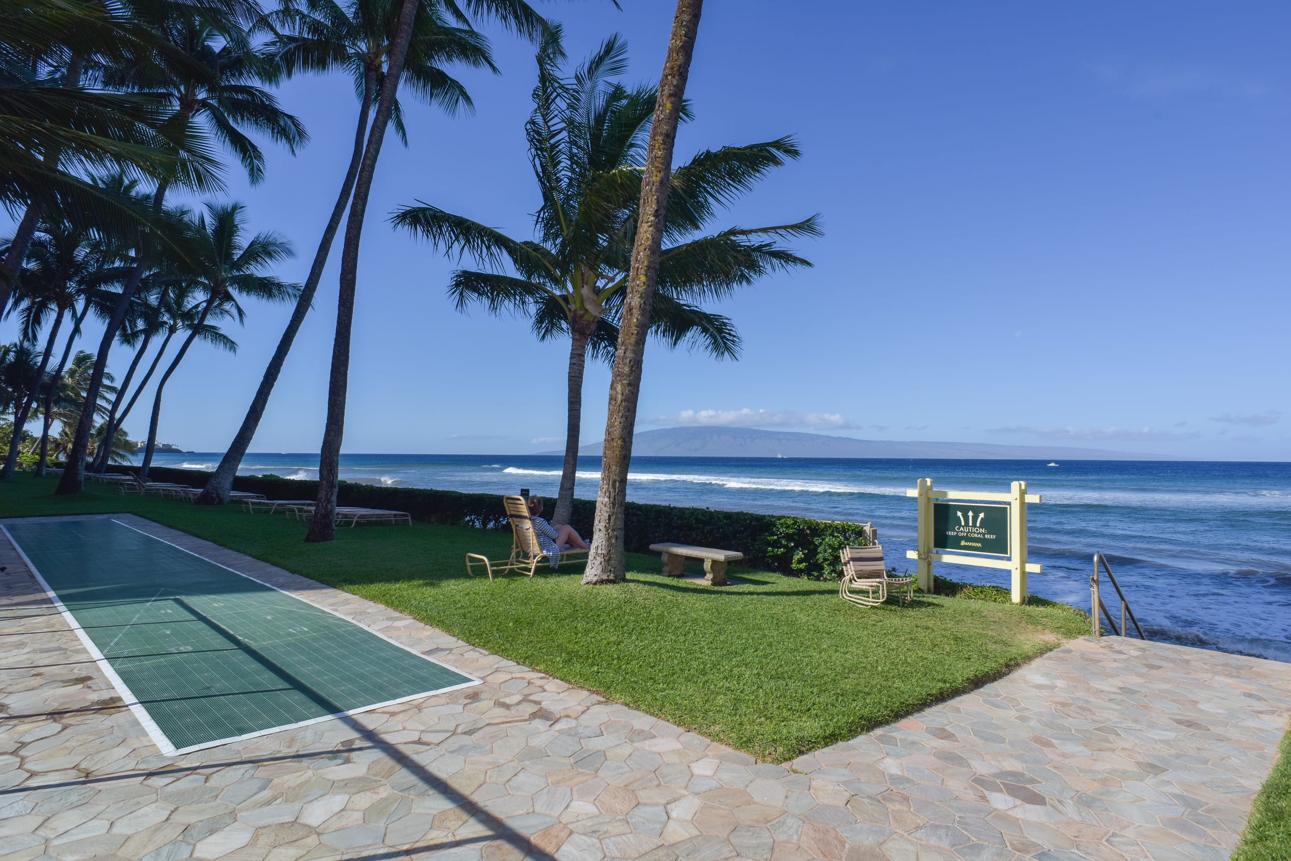Condo in Lahaina · ★5.0 · 1 bedroom · 2 beds · 1 shared bath - Image 27