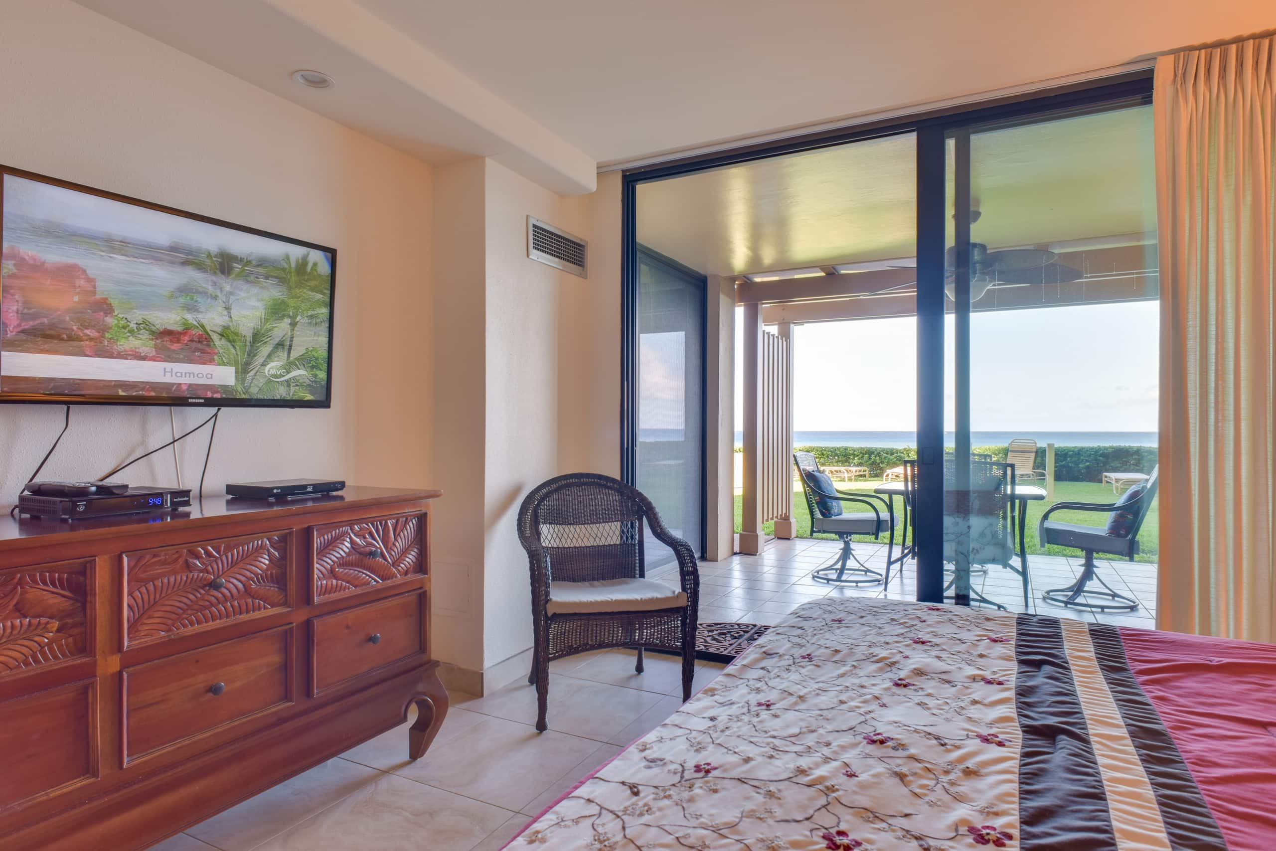 Condo in Lahaina · ★5.0 · 1 bedroom · 2 beds · 1 shared bath - Image 18
