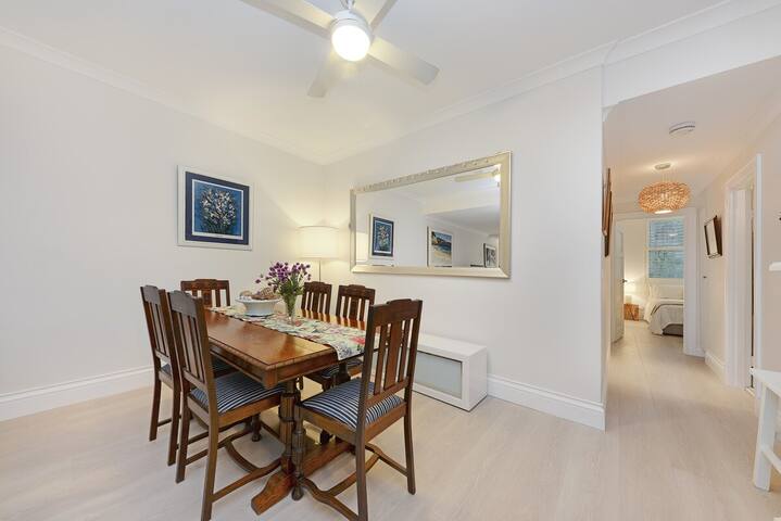 Ultimate Seaside Lifestyle in Serene Setting gallery image 4