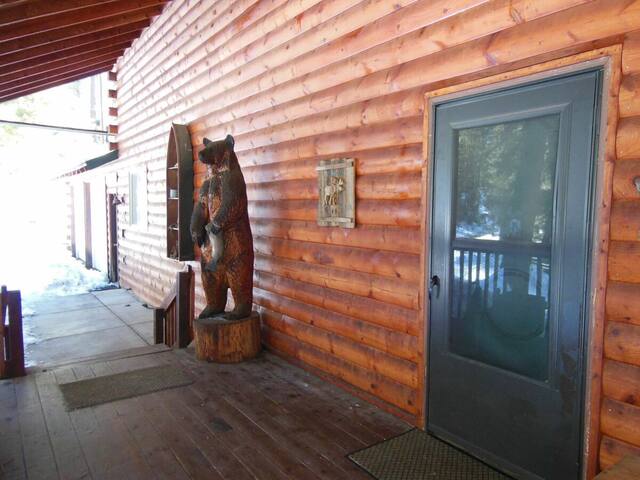 Casago Vacation Rentals managed Airbnb listing 1
