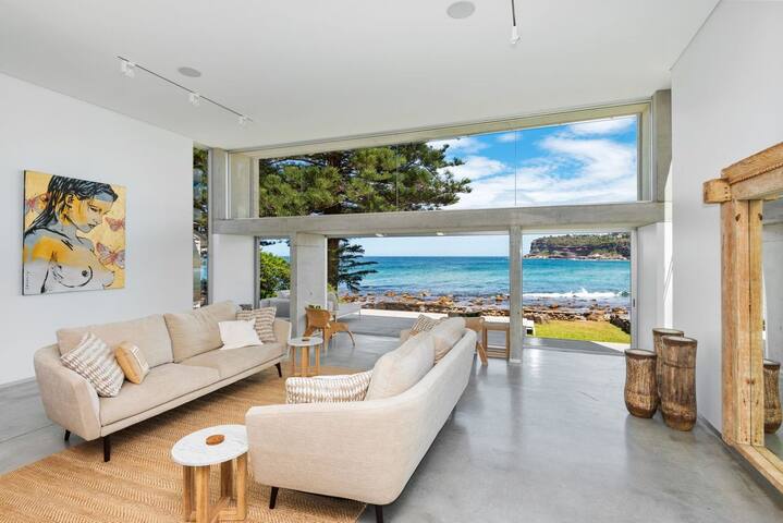 Surfbreak by Palm Beach Holiday Rentals gallery image 4