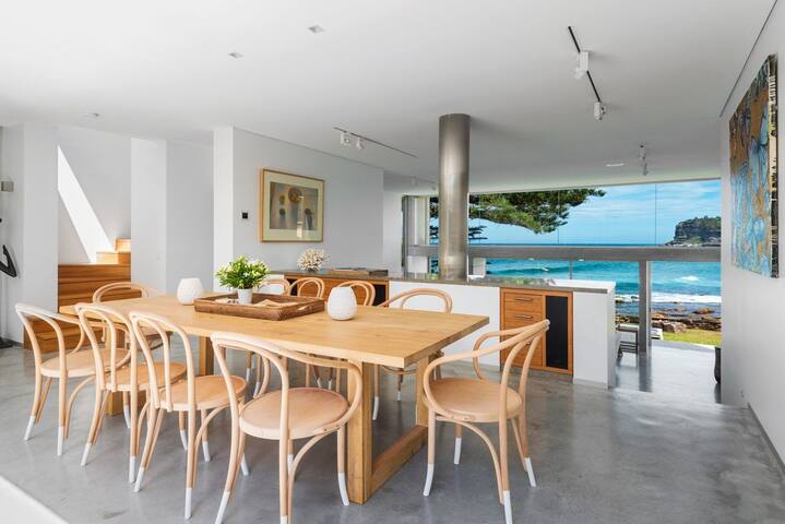 Surfbreak by Palm Beach Holiday Rentals gallery image 5