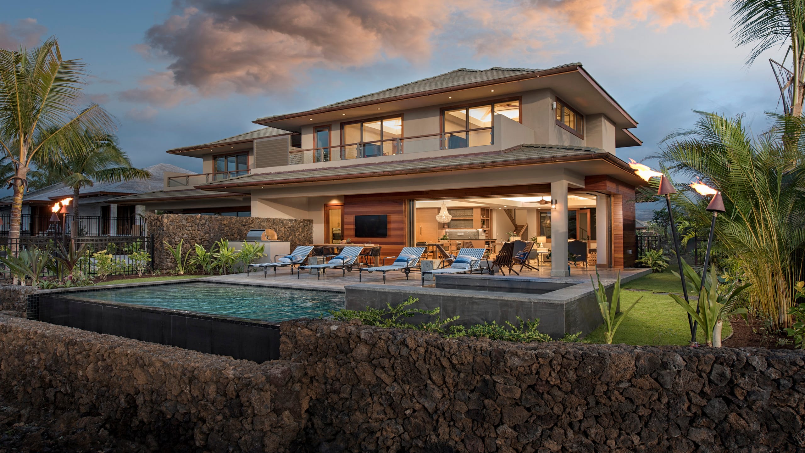 Home in Waimea · ★4.7 · 4 bedrooms · 5 beds · 4.5 baths - Image 4