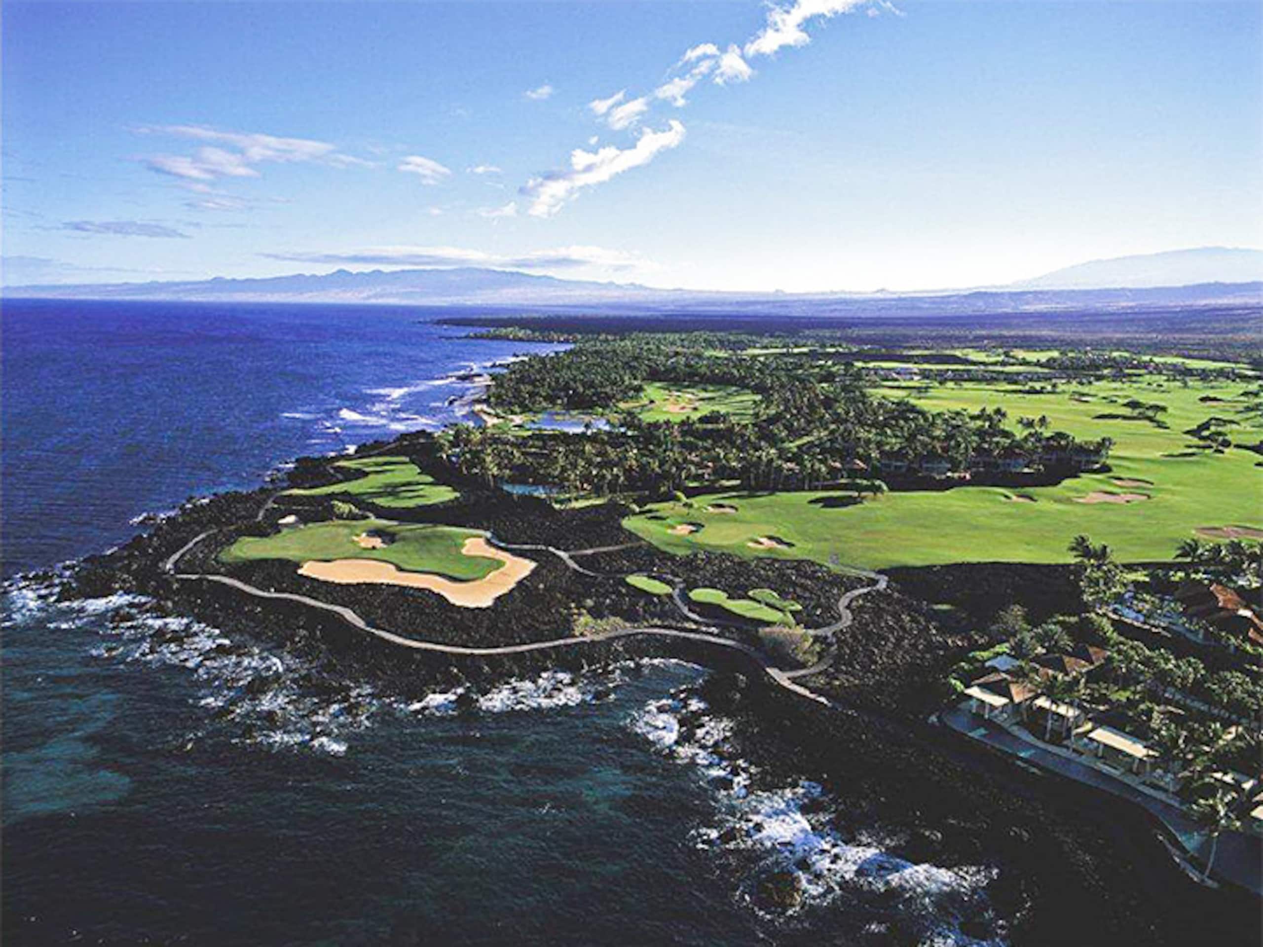 Home in Waimea · ★4.7 · 4 bedrooms · 5 beds · 4.5 baths - Image 46