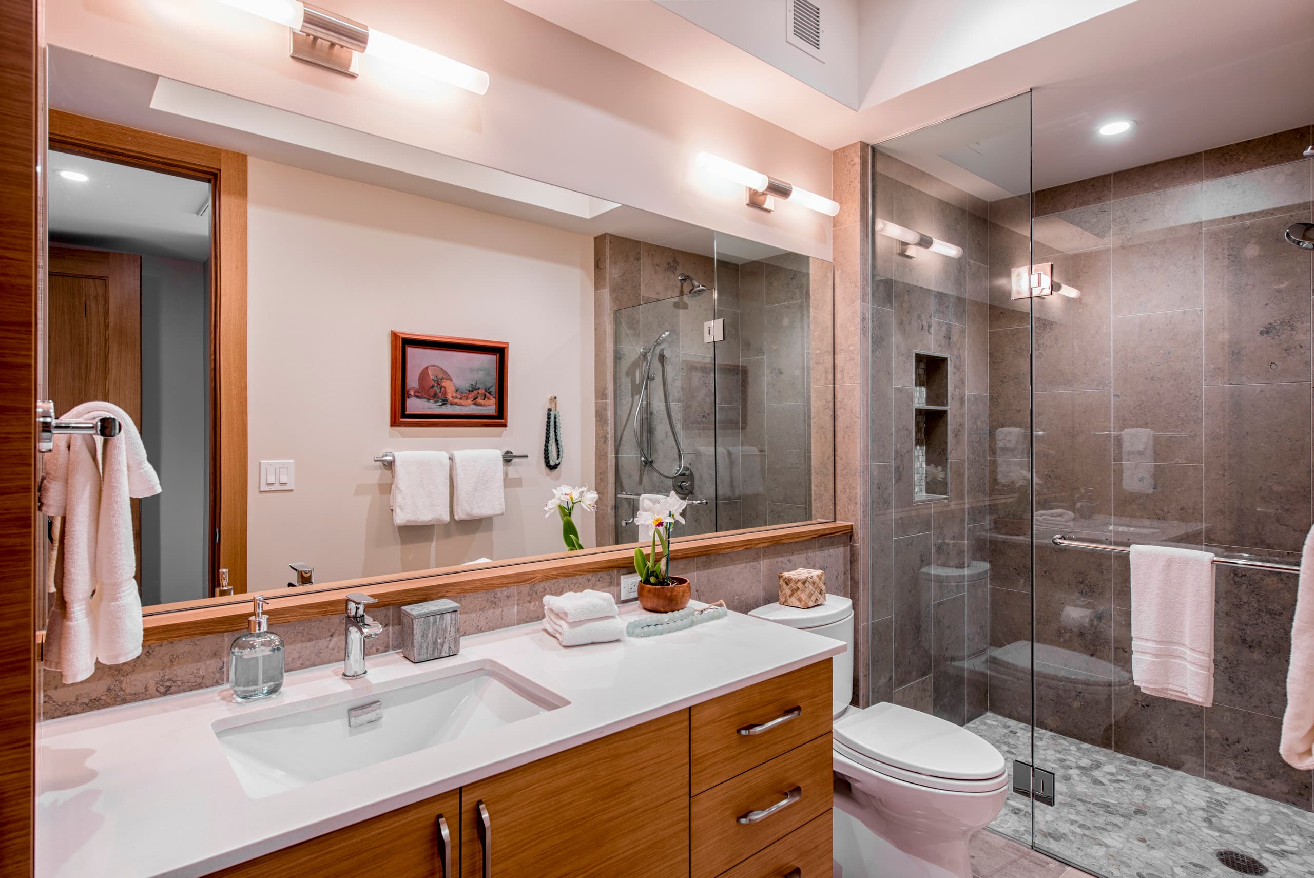 Home in Waimea · ★4.7 · 4 bedrooms · 5 beds · 4.5 baths - Image 19