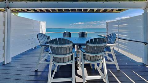 New 4 Bedroom 2 Bath Condo next to the water - Sle