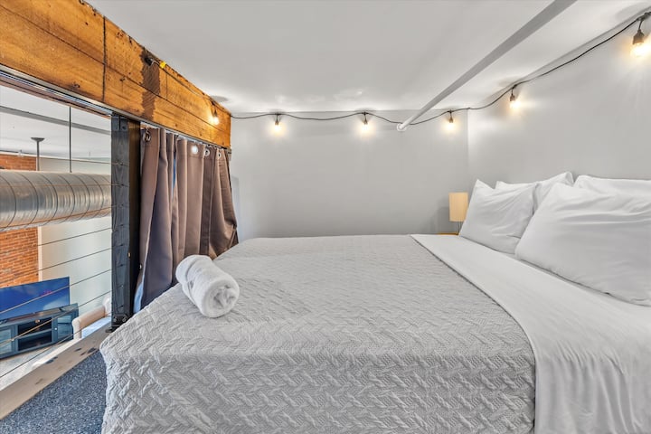Loft Queen bedroom