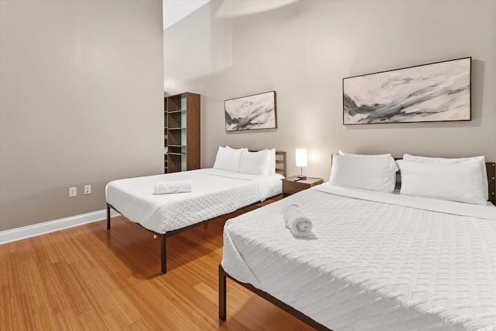 2 Queen room